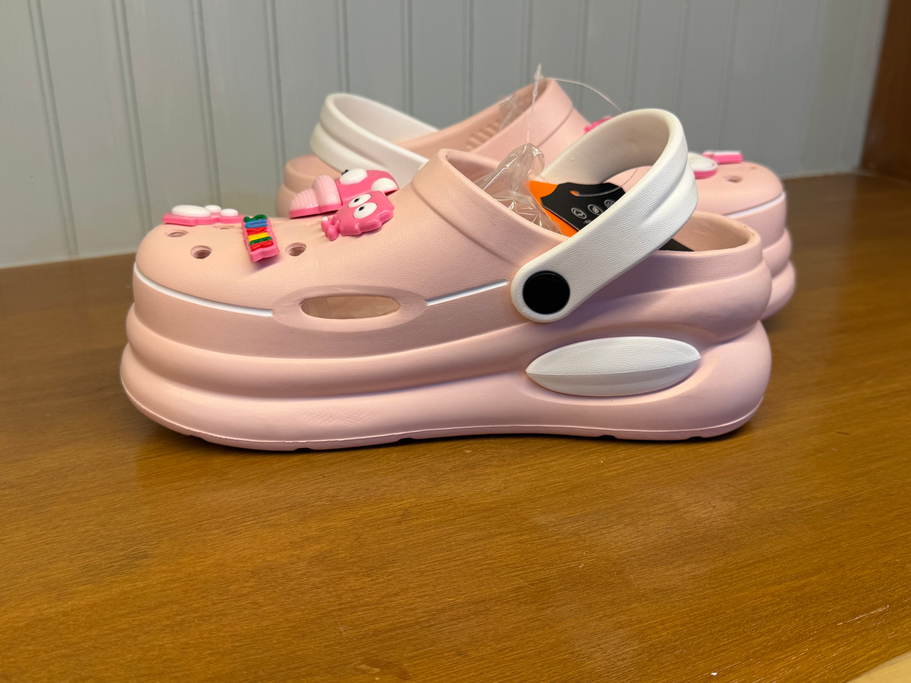 Cute Cartoon Ladies Crocs Sandal Imported-S105