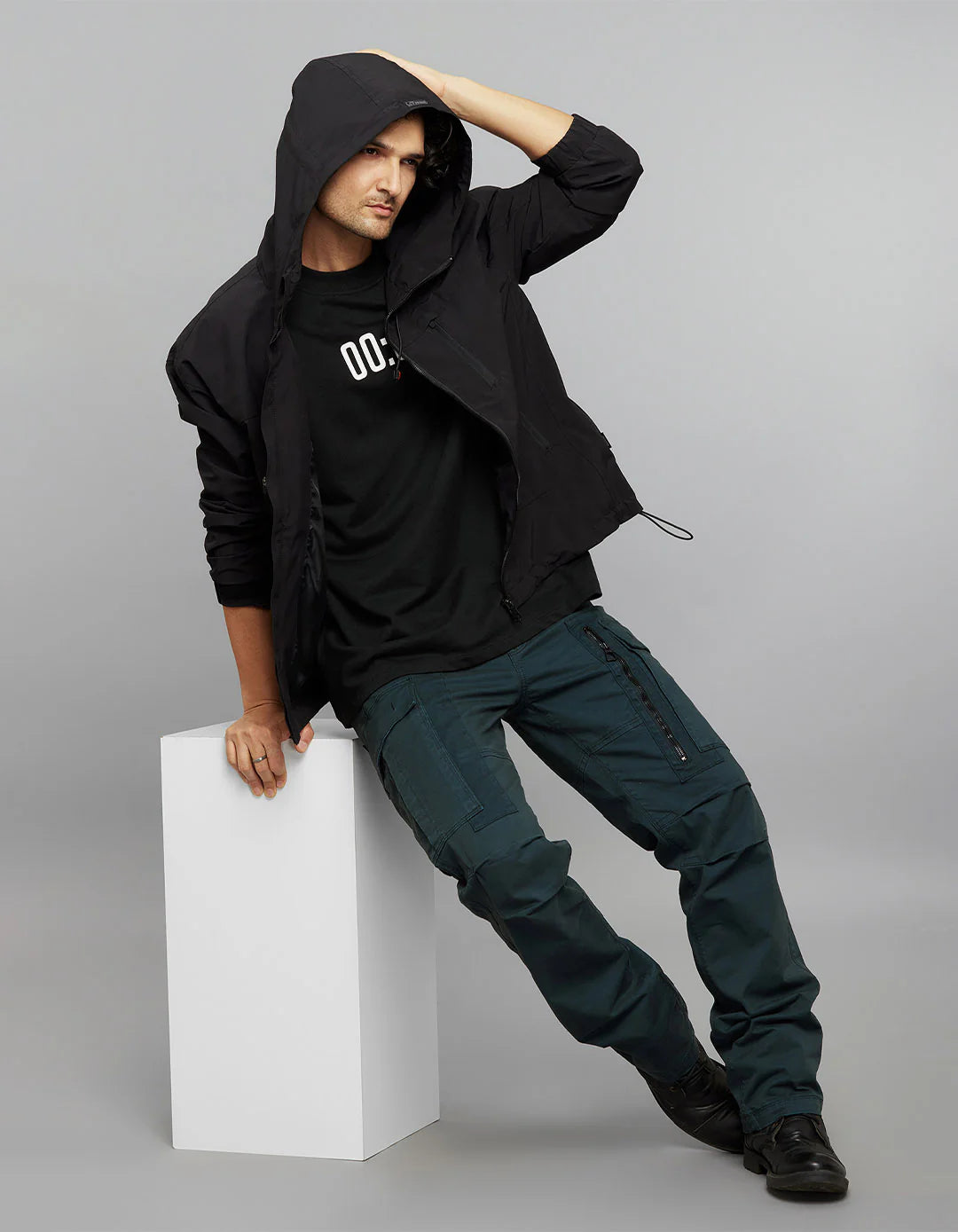 Black Zipper Front Closure Long Sleeves Utility Jacket RJJ547B