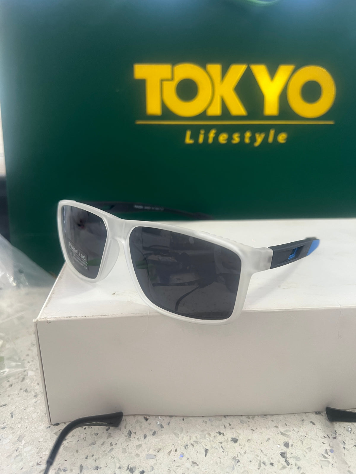 Premium Polarized Square Sunglasses – SG117