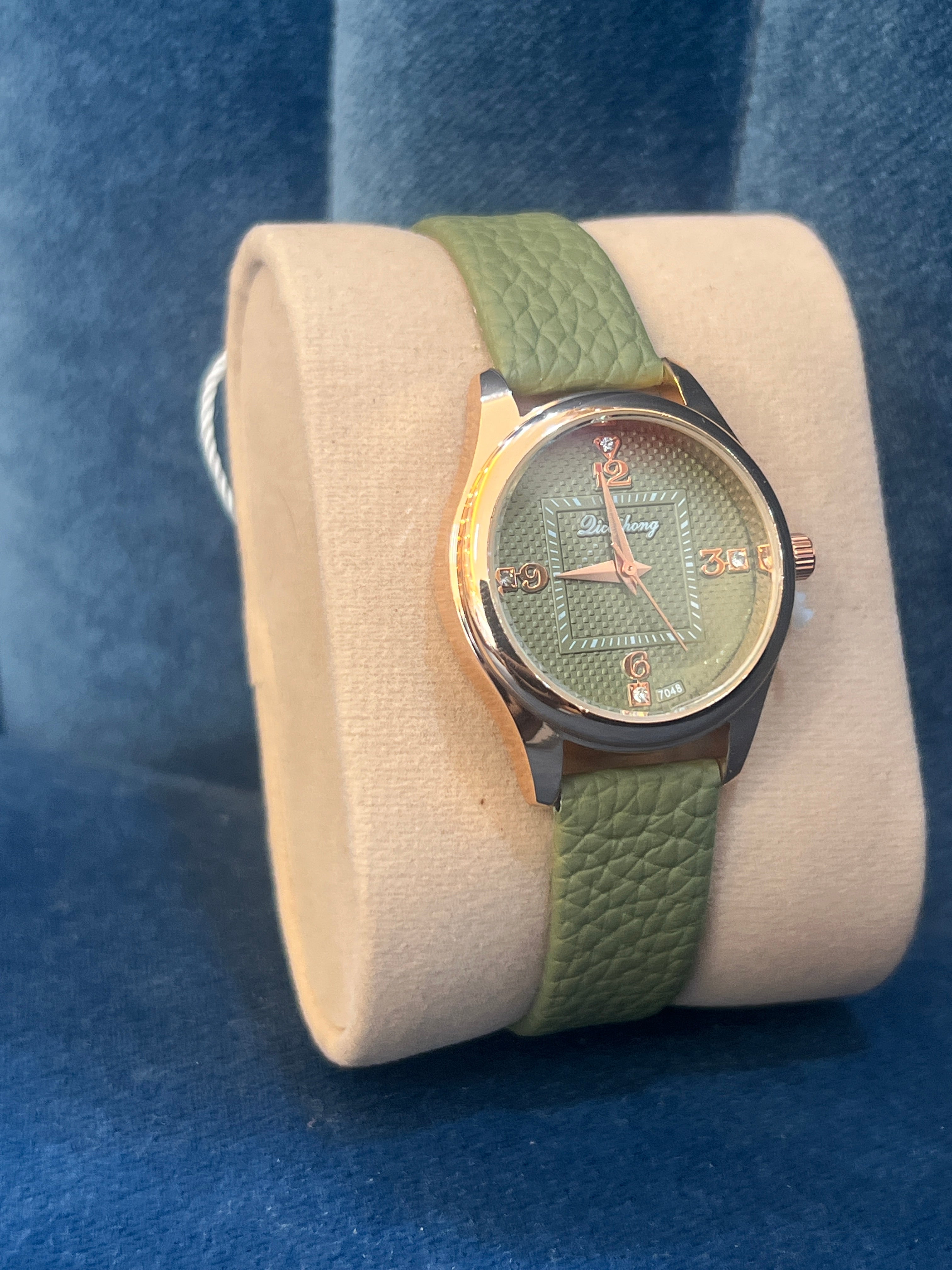 Luxury Women’s Watch LWW 921 green