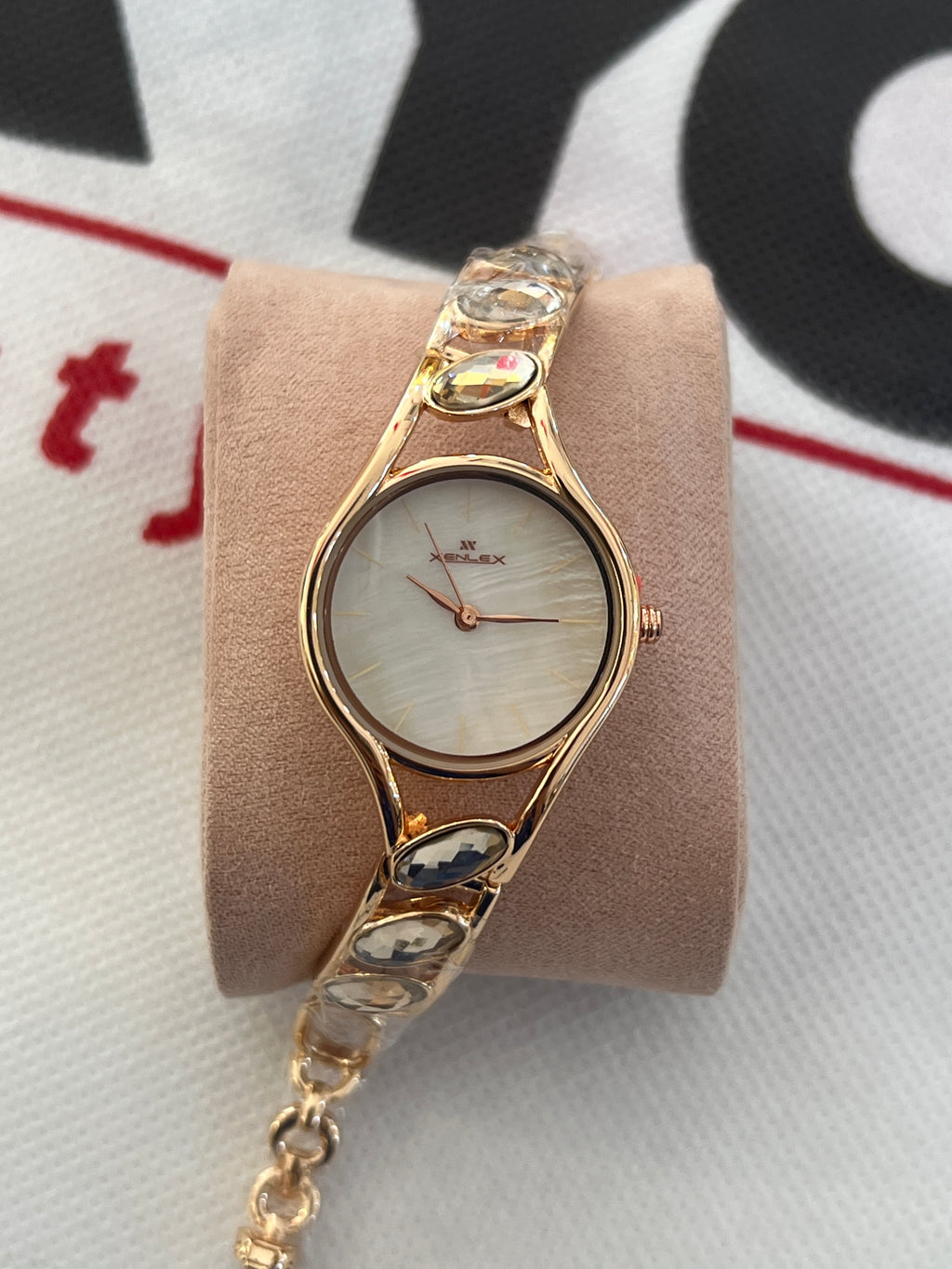 LW51 XENLEX Elegant  Dial Stone Bracelet Ladies Watch
