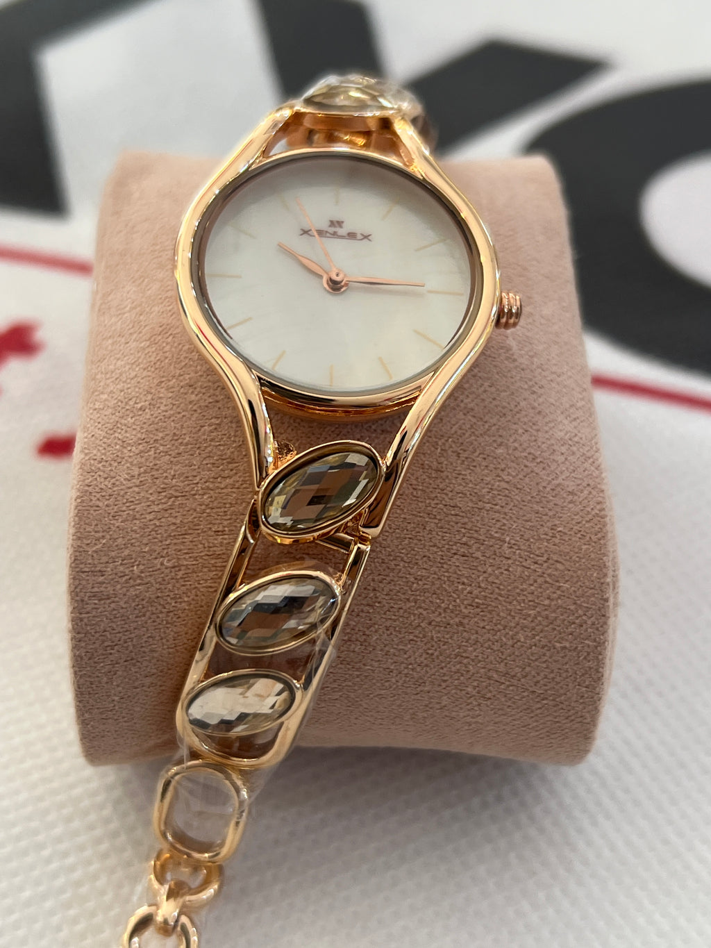 LW51 XENLEX Elegant  Dial Stone Bracelet Ladies Watch