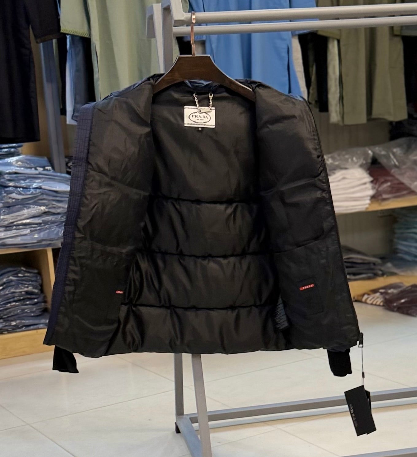 Men’s Hooded Puffer Jacket with Zip Pockets navy