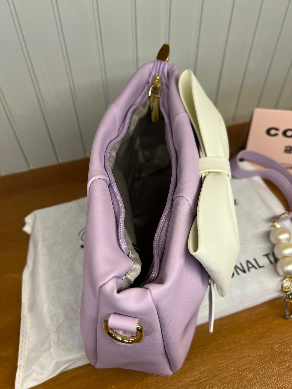 COERK Classic Bow Crossbody Bag – Lavender Vegan Leather Handbag with Pearl Charm B004