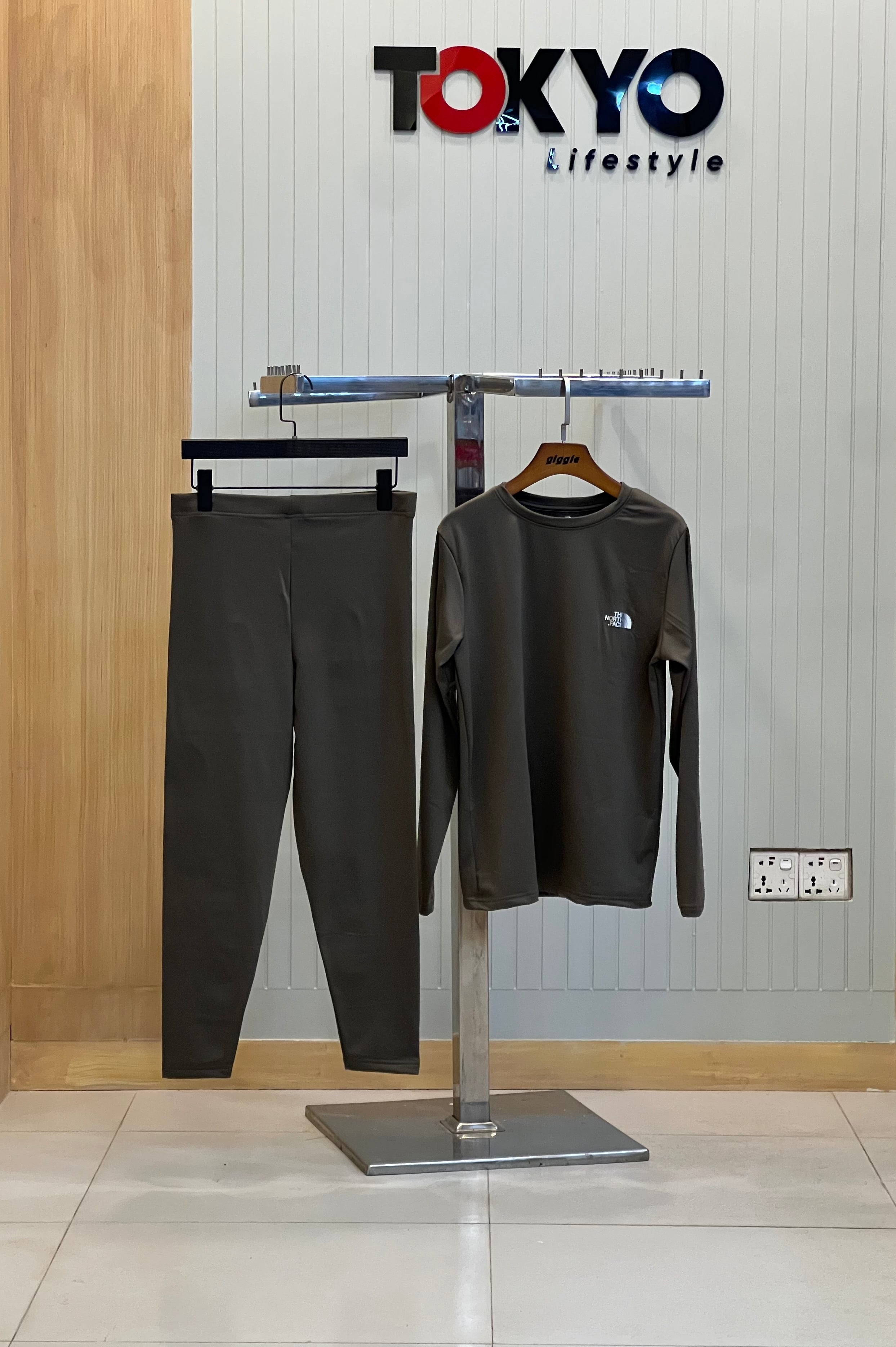 Premium Unisex Thermal Inner Set – Soft, Lightweight & Heat Retaining (Top & Bottom) 904