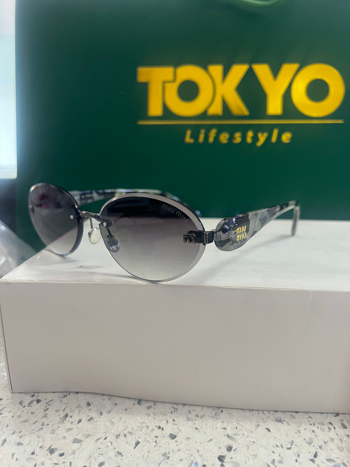 Premium Rimless Oval Sunglasses – SG111