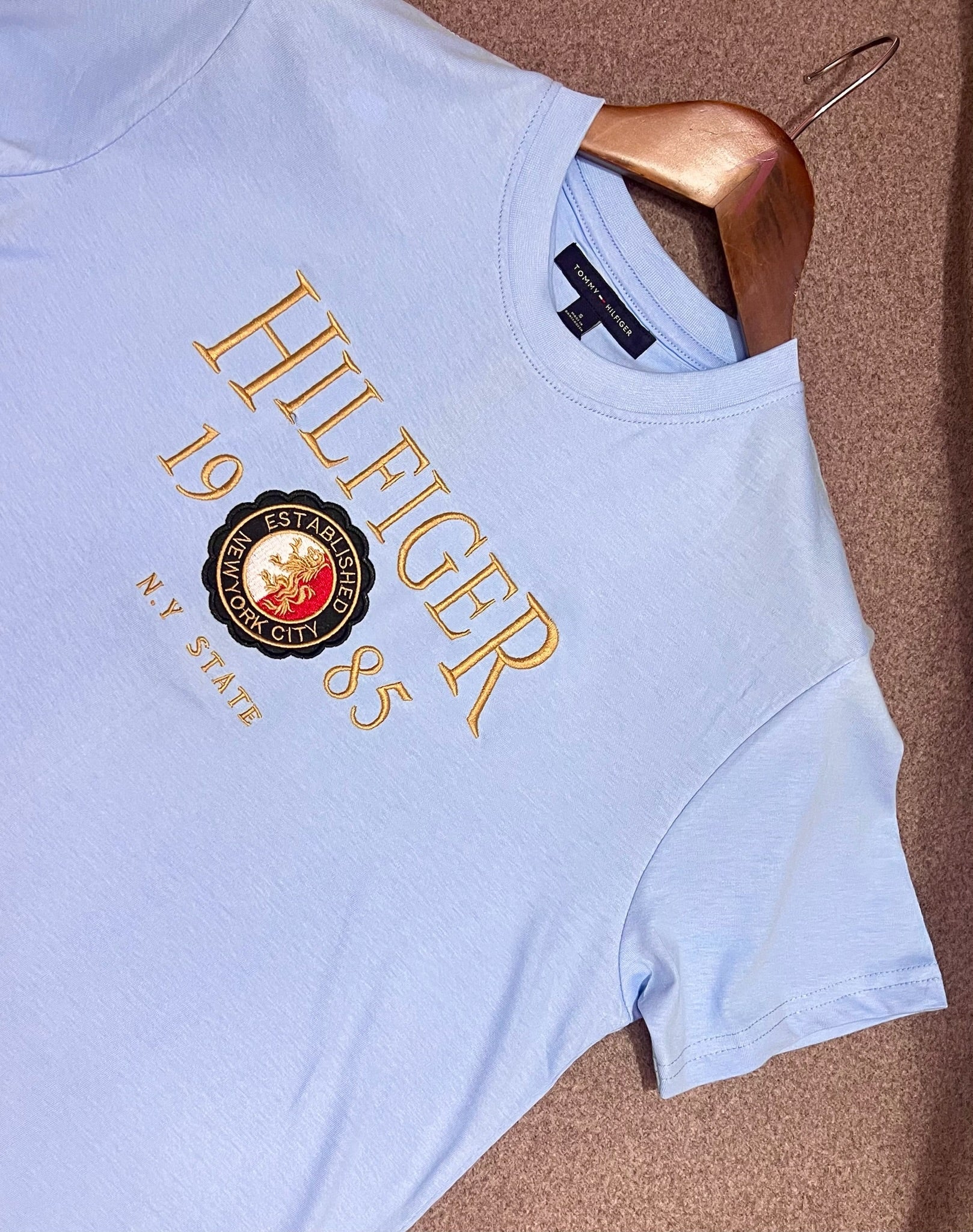 Premium Embroidery Tshirt TMET 1985 Sky.