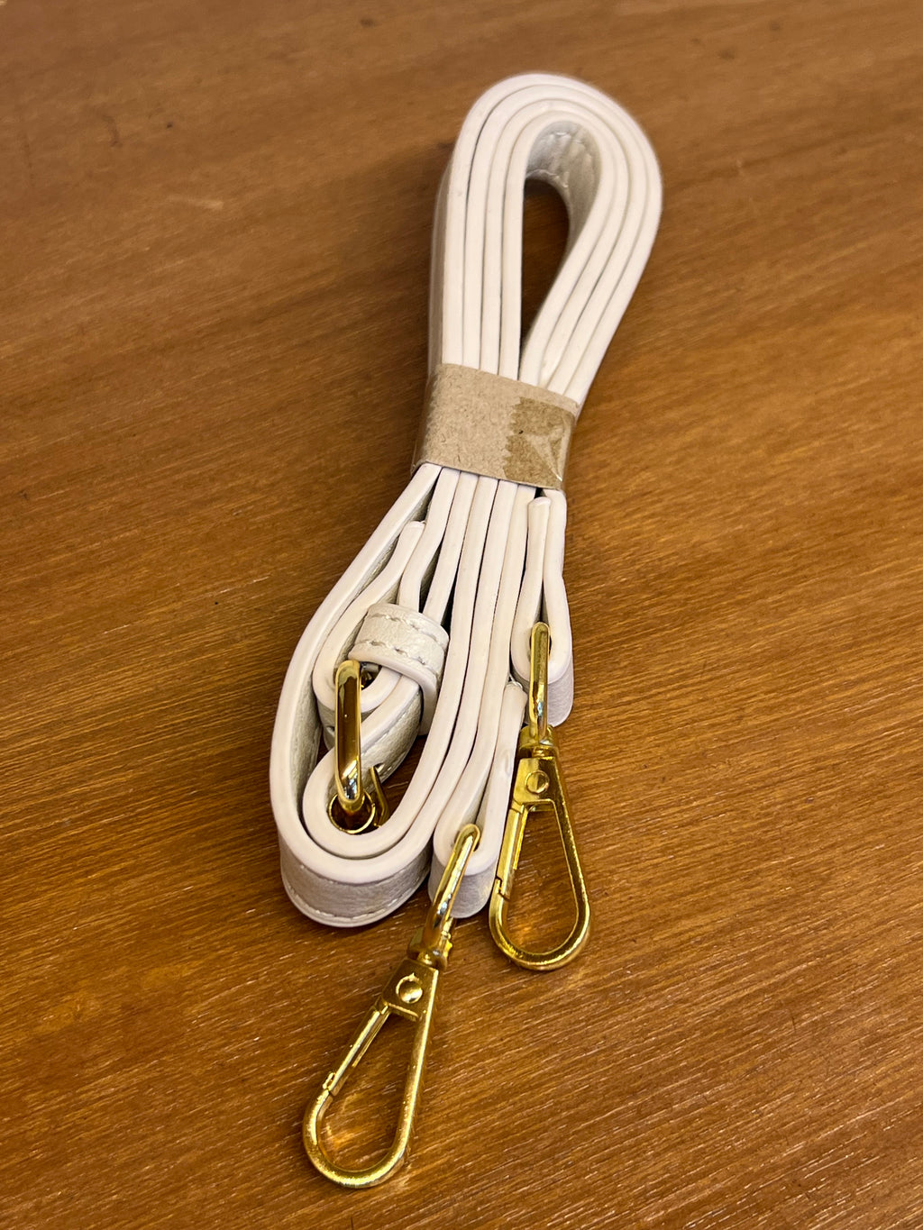 Elegant Ivory Shoulder Bag with Flap Closure