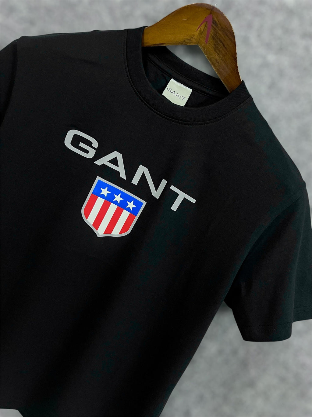 Premium Print Tshirt GNTPT Black .