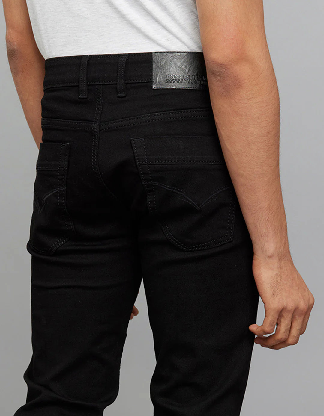 Black 5 Pocket Mid-Rise Slim Straight Fit Stretch Jeans RJ6309