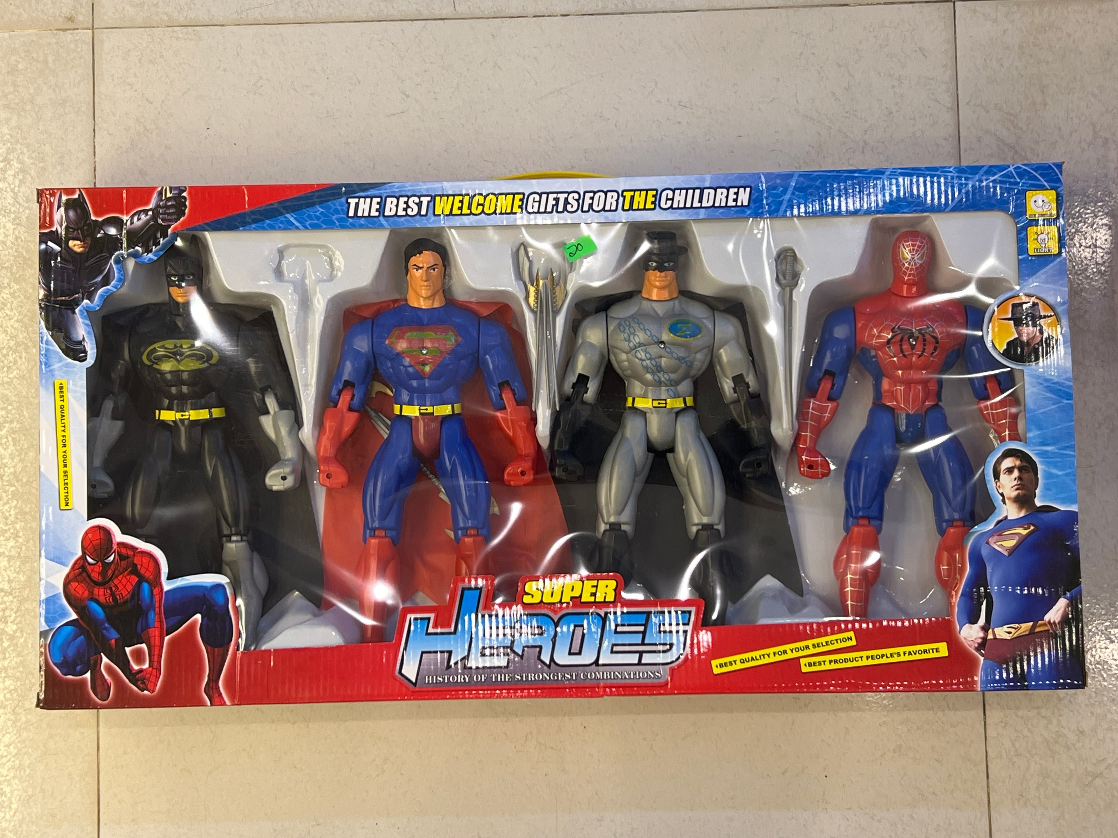 Super Heroes Action Figure Set (4-Piece Combo Pack)