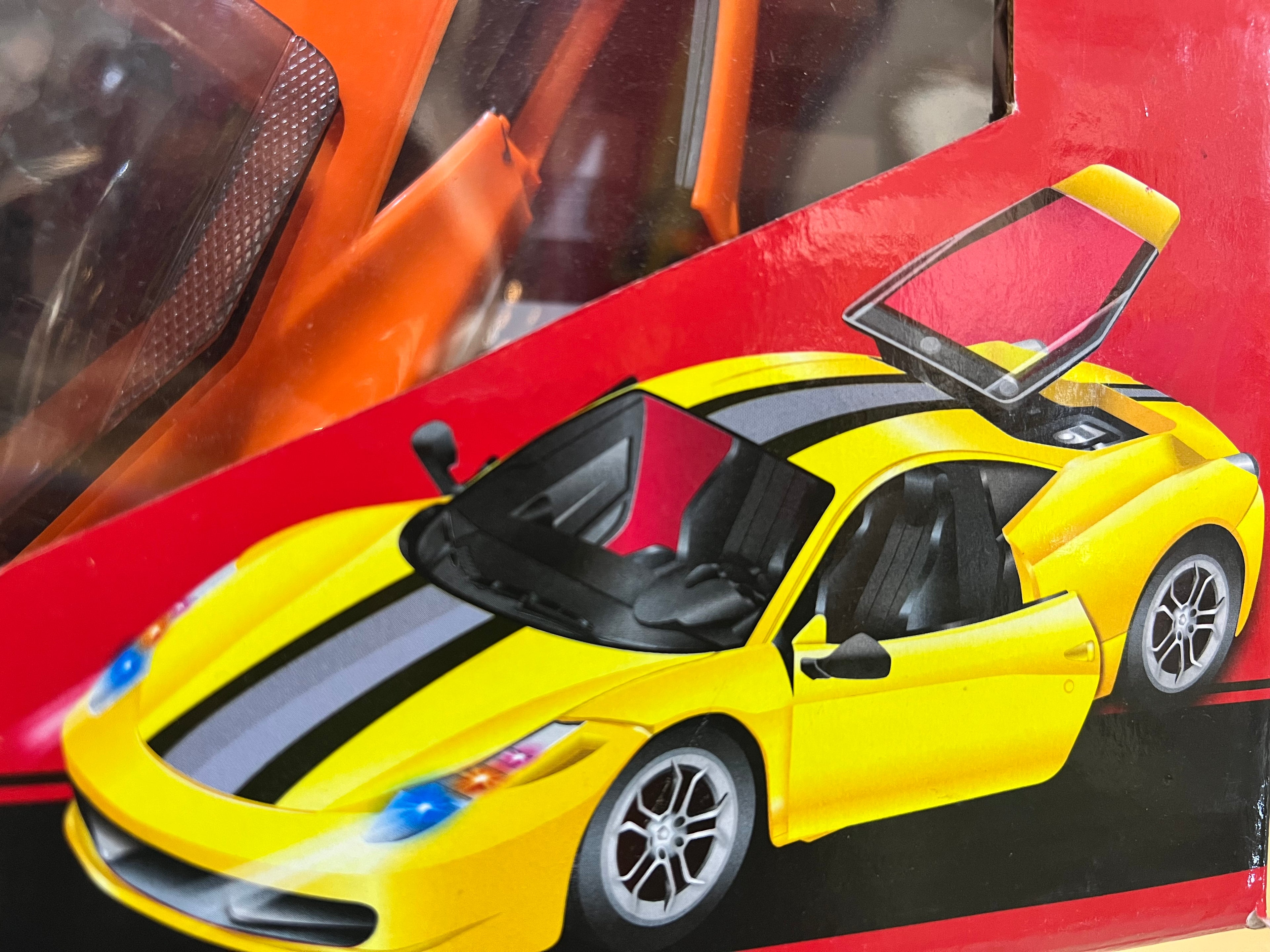 Rechargeable R/C Ferrari Style Racing Car with Remote Control