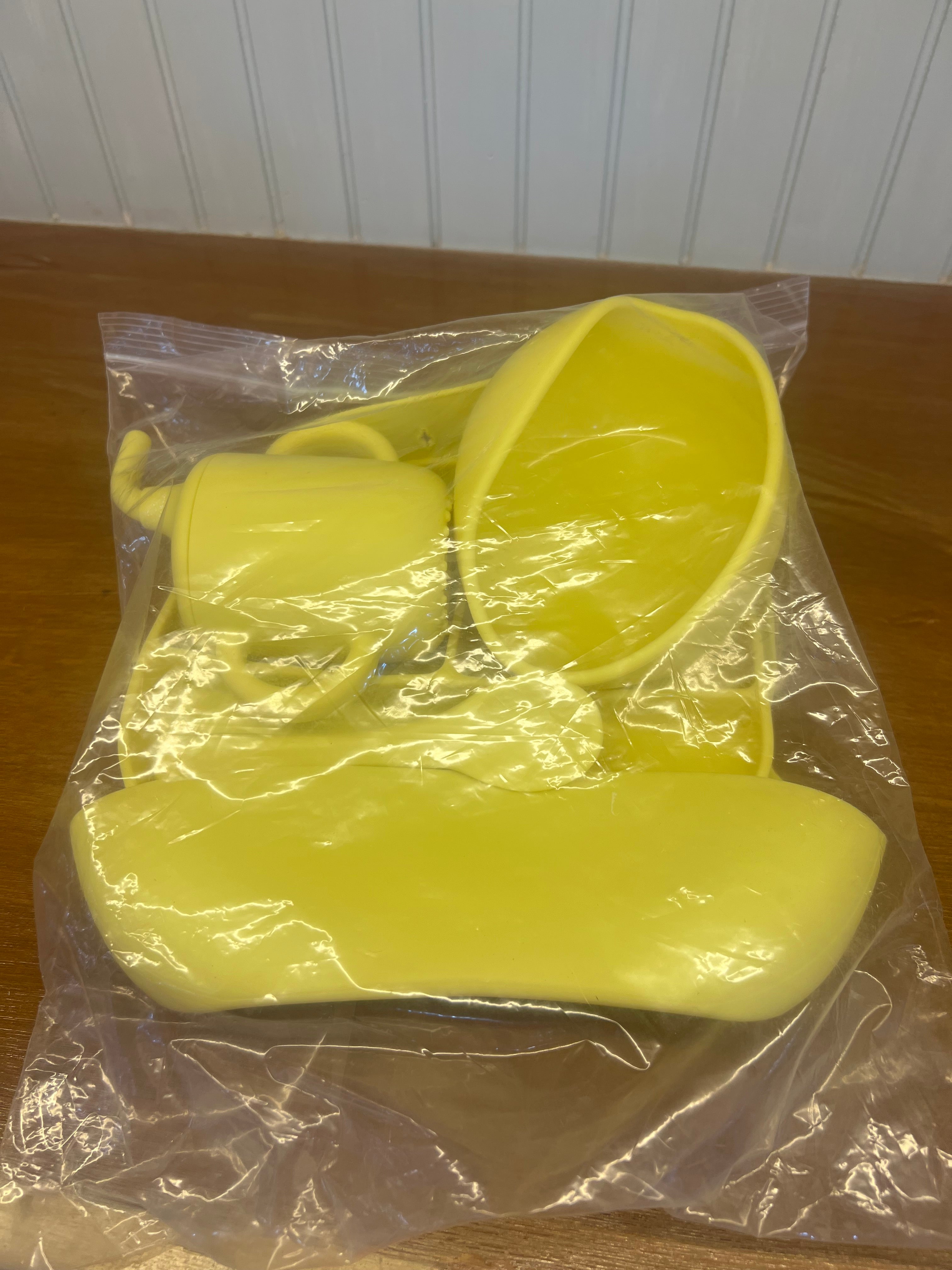 Silicone 5-in-1 Baby Feeding Set with Lid