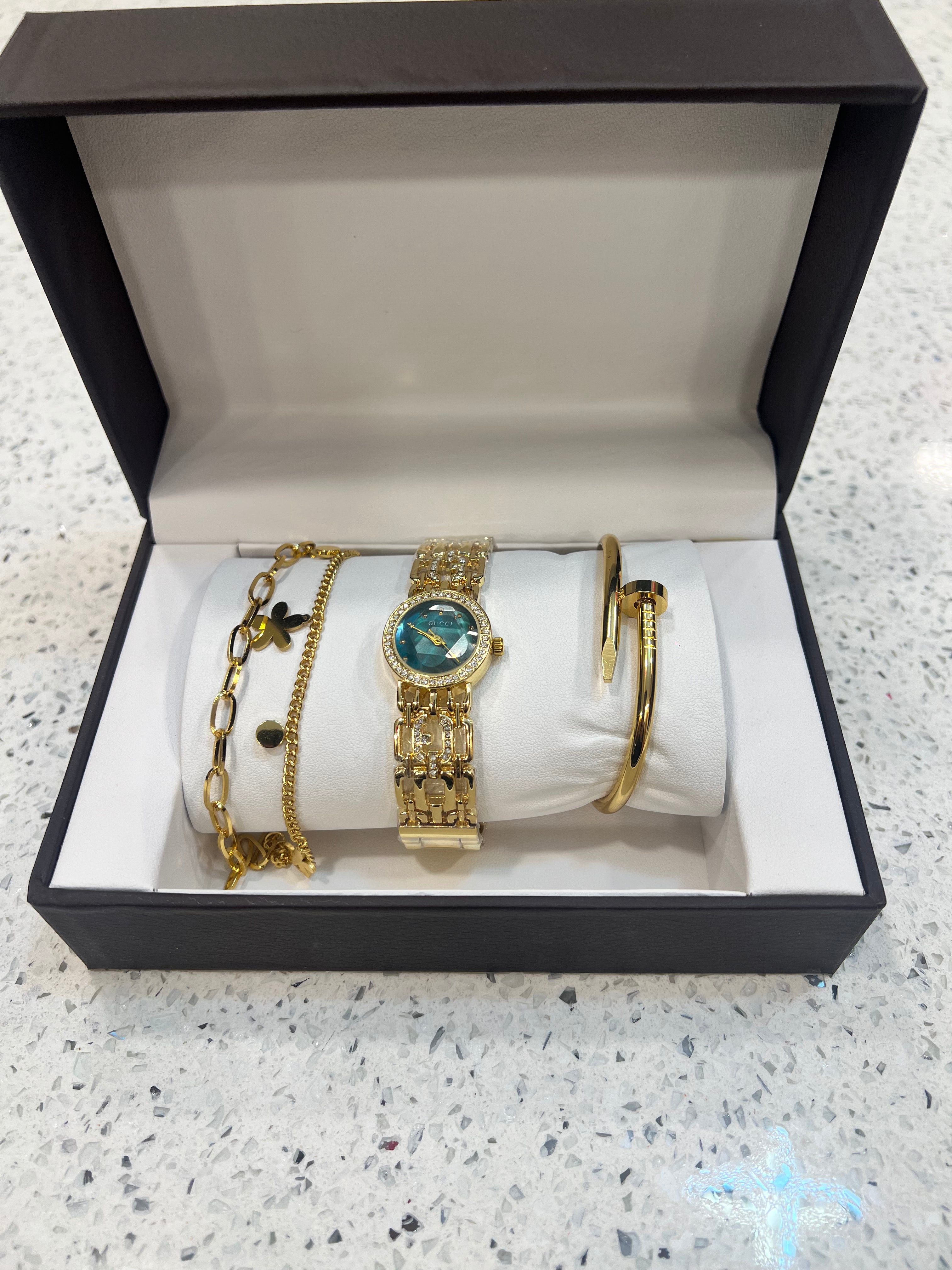 Luxury Gold Crystal Women’s Watch & Bracelet Gift Set BLKH42