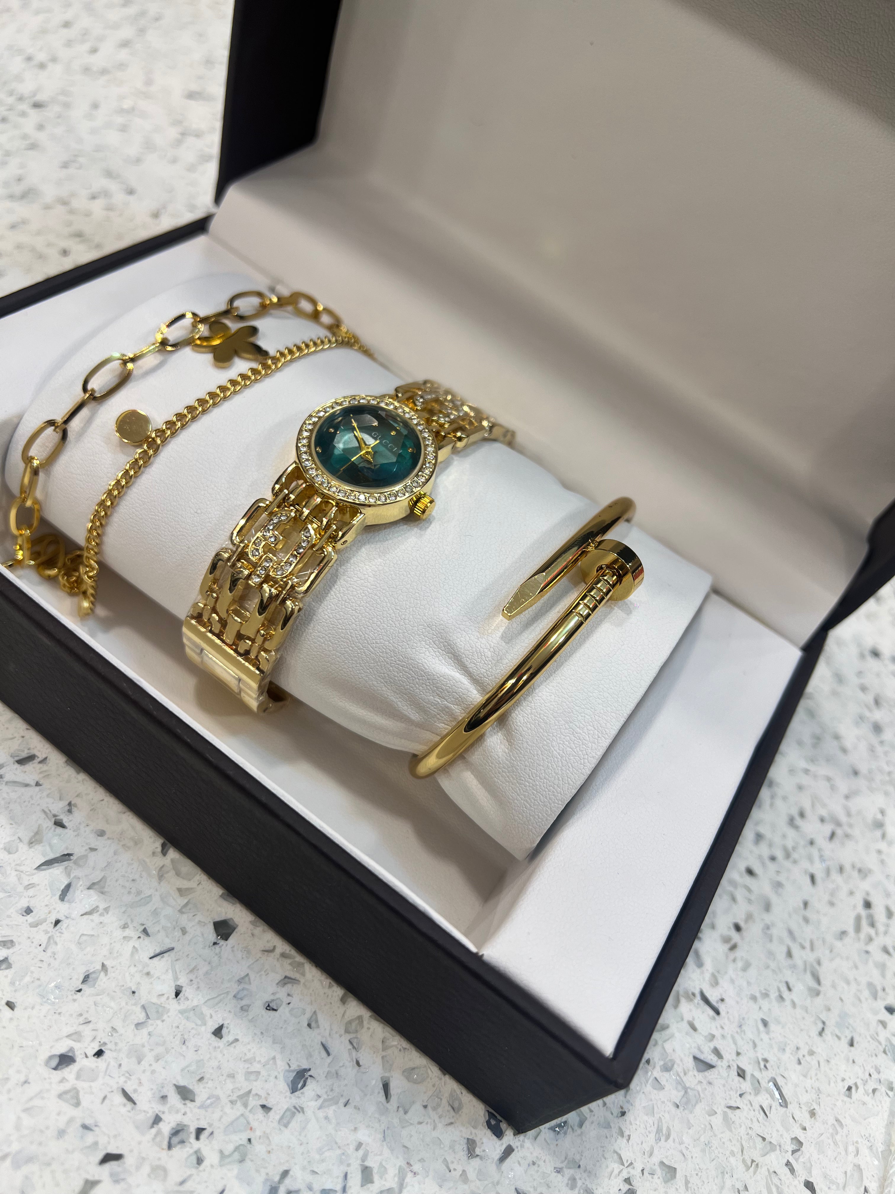 Luxury Gold Crystal Women’s Watch & Bracelet Gift Set BLKH42