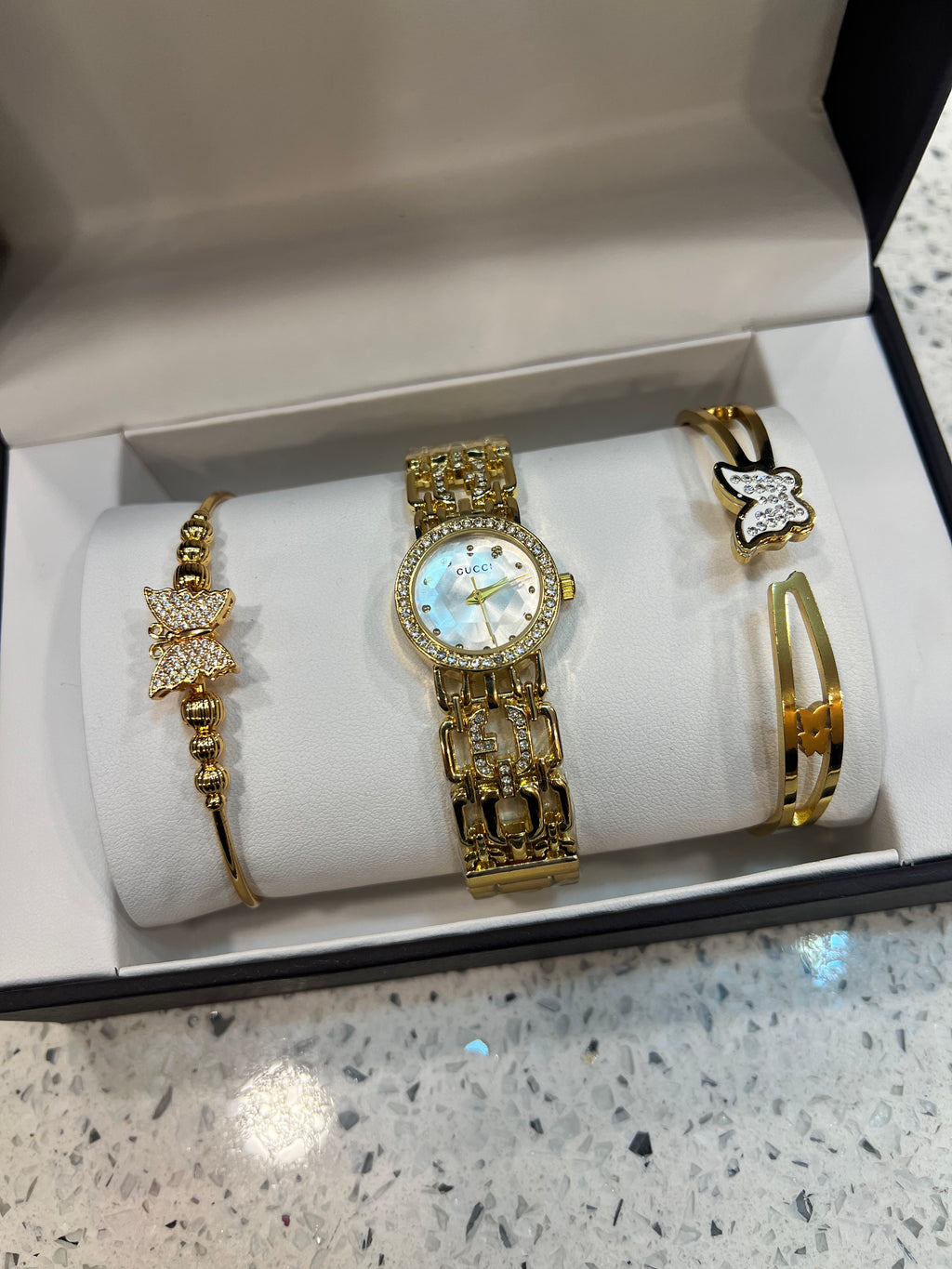 Luxury Gold Crystal Women’s Watch & Bracelet Gift Set BLKH43