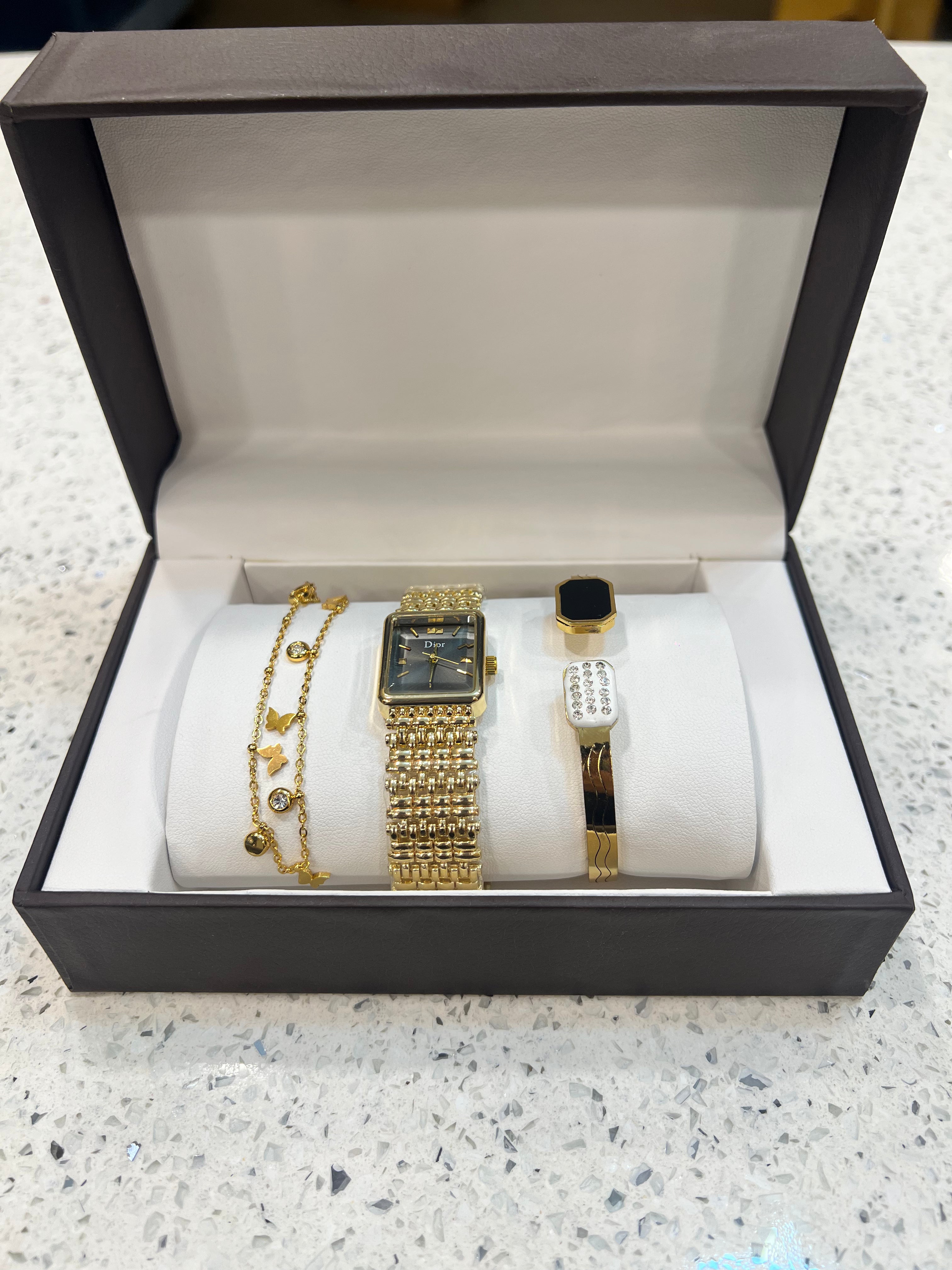 Luxury Gold Crystal Women’s Watch & Bracelet Gift Set BLKH44