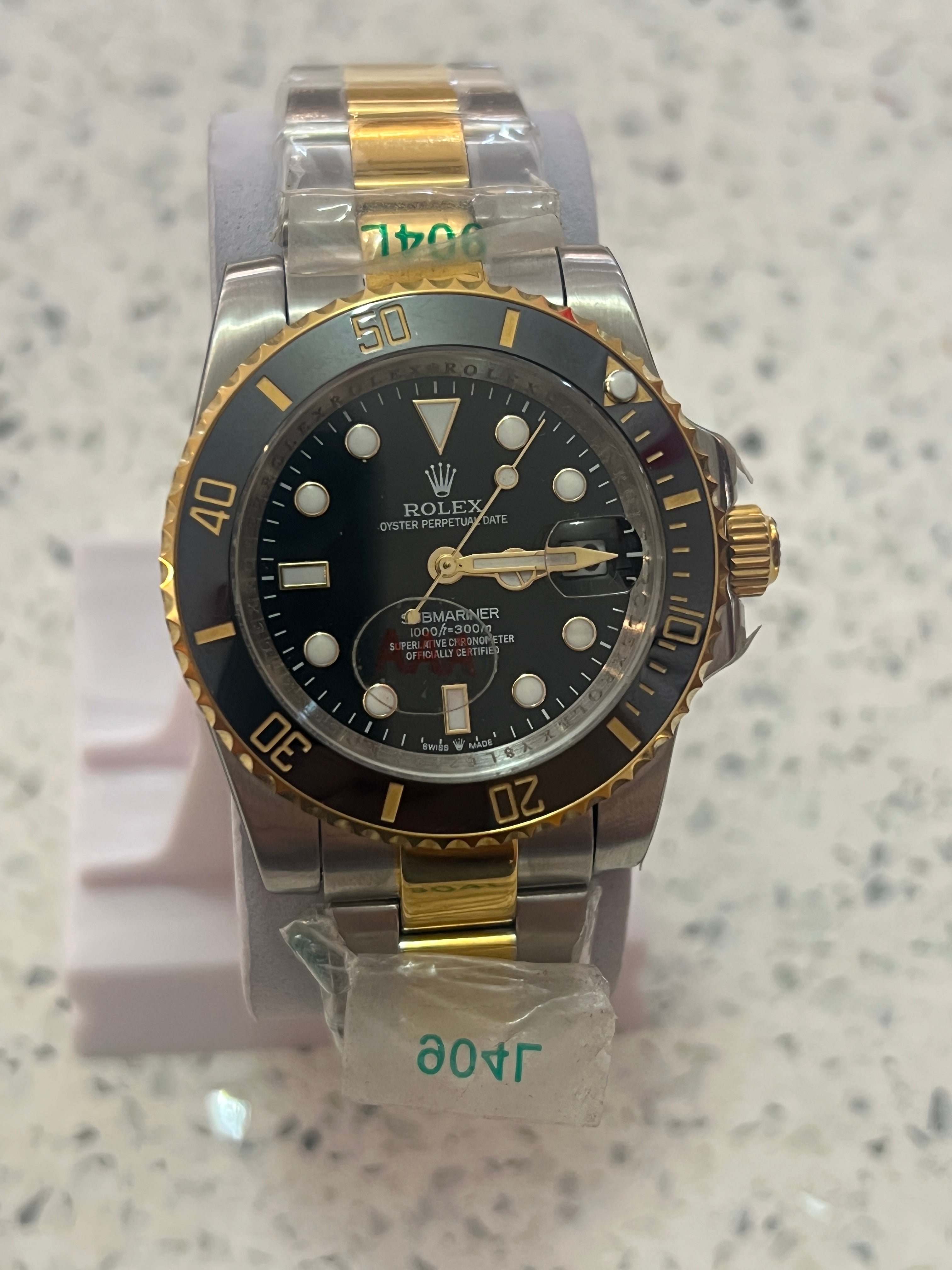 RG18 Rolex Submariner Oyster Perpetual Date Two-Tone Gold & Steel Watch