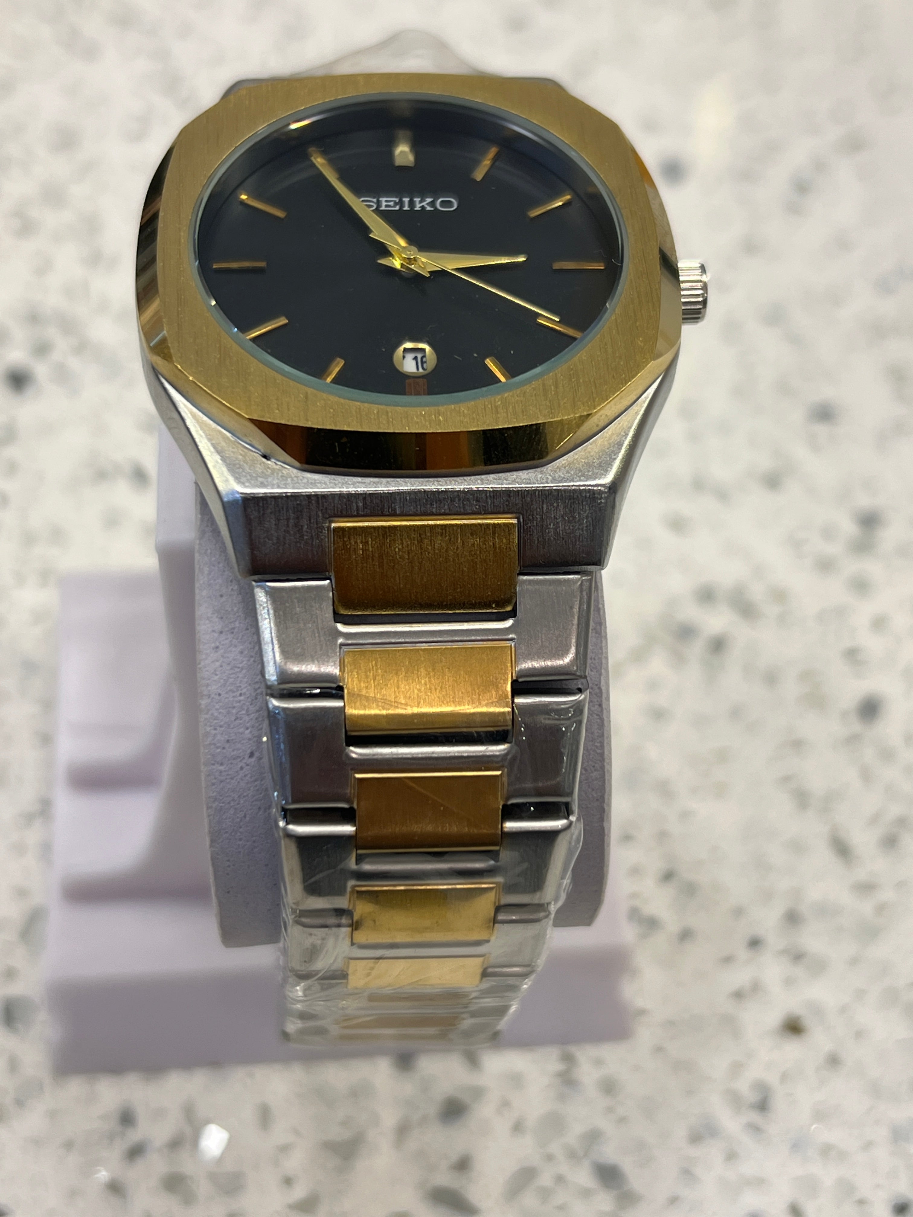 SSG37 Seiko Classic Dial Brushed