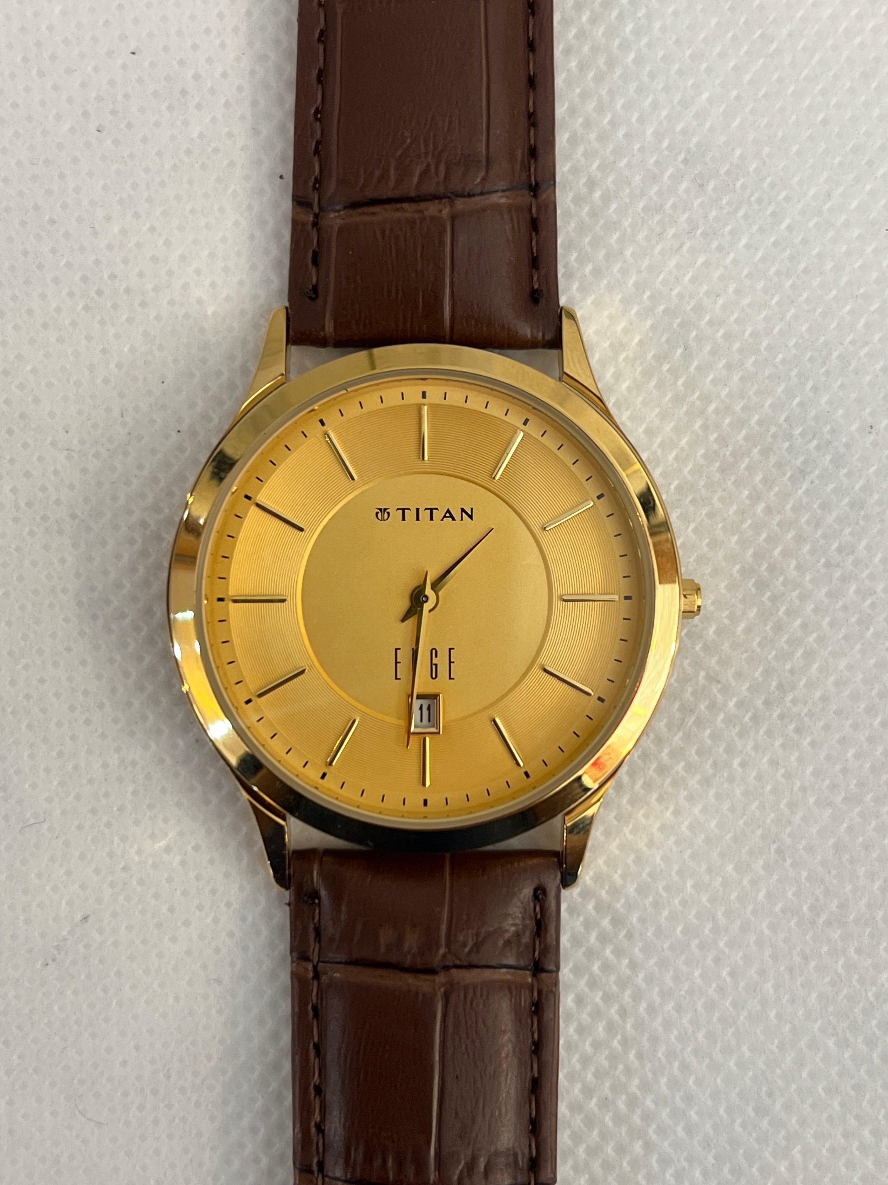 TG48 Titan Edge gold Dial Gold Bezel Slim Leather Watch