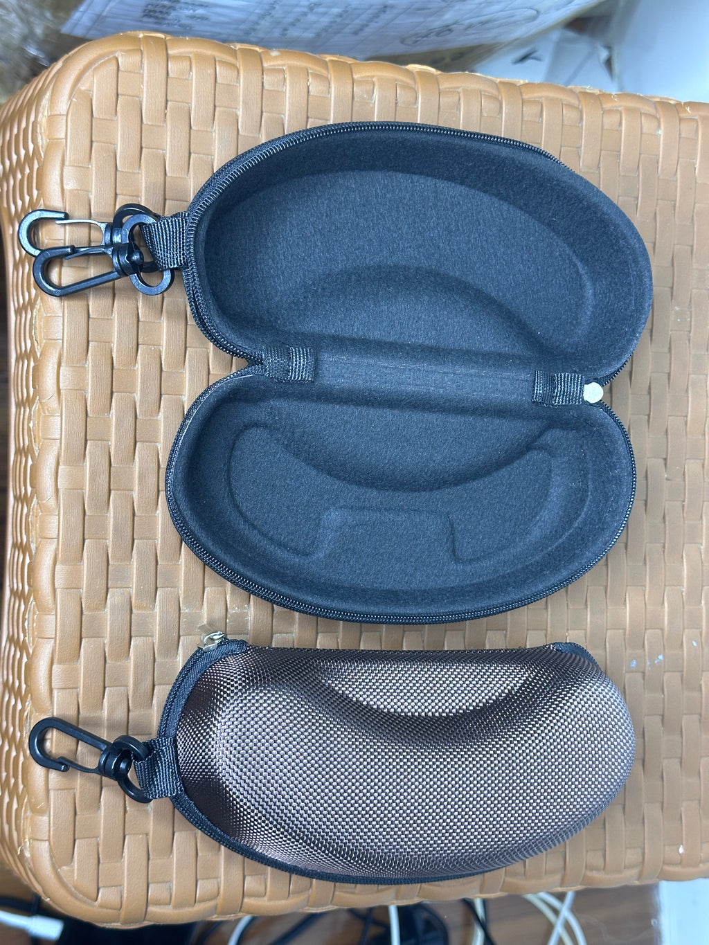 Curved Hard Shell Eyewear Case