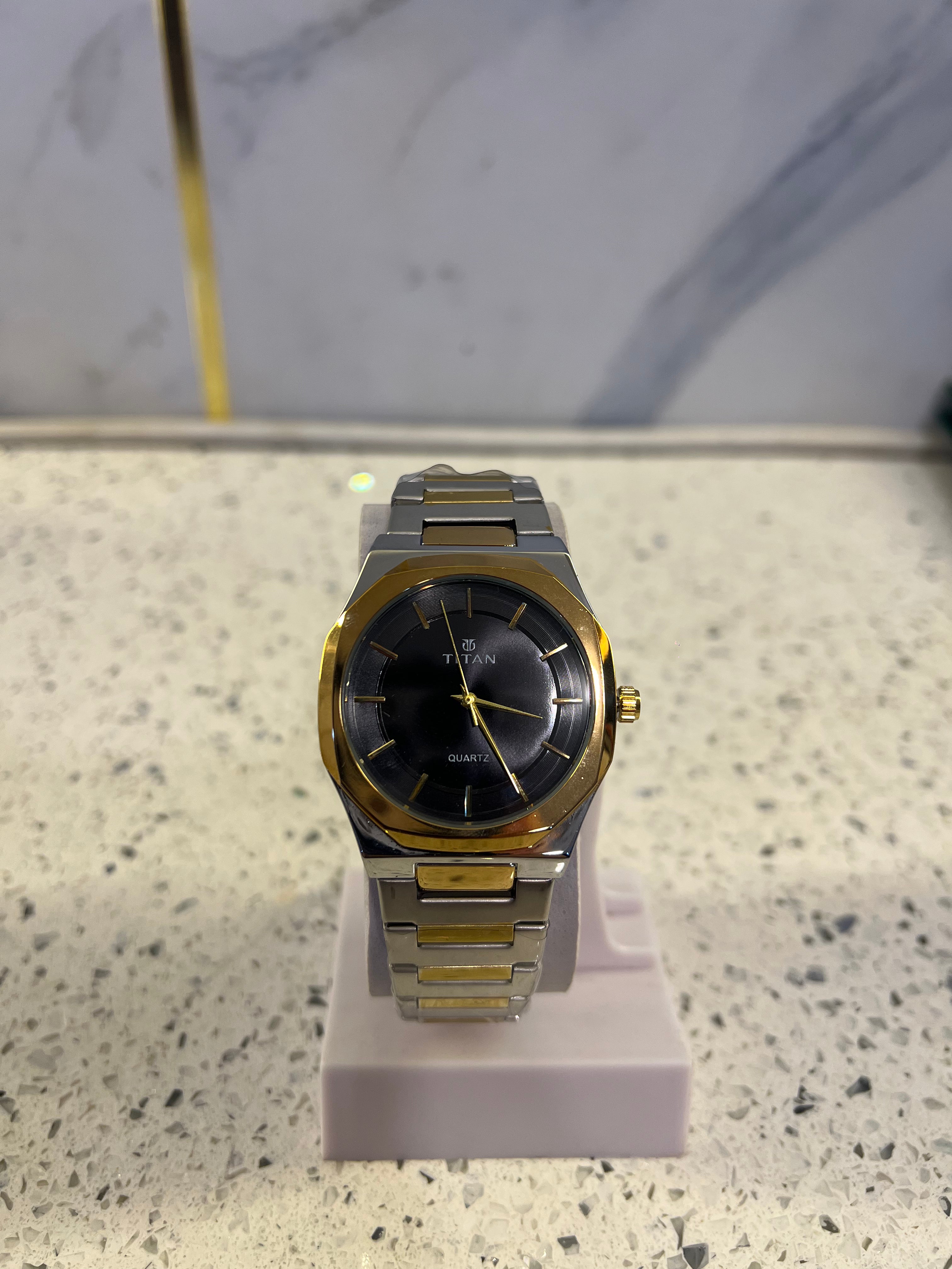 Premium Titan Quartz Stainless Steel Watch-W39