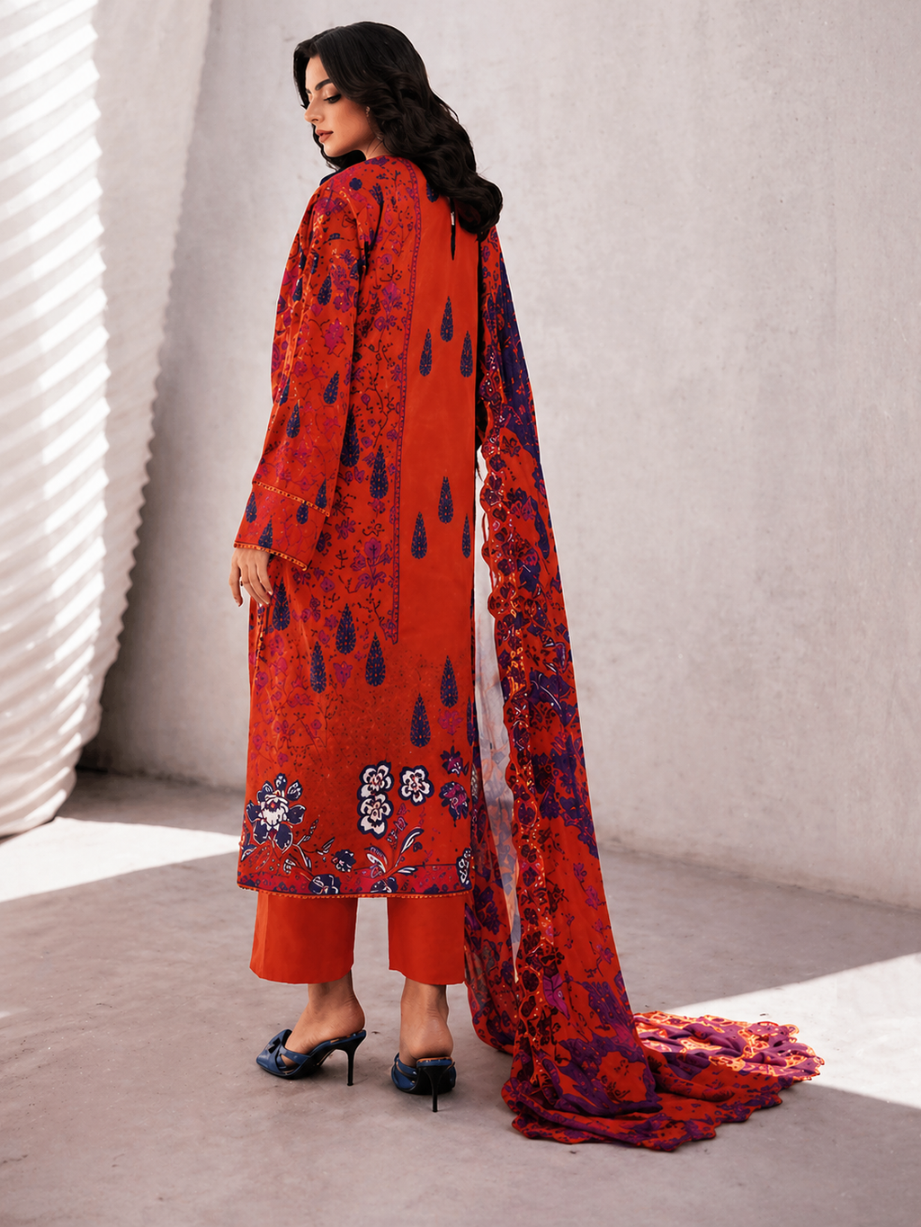 Luxury Digital Printed Lawn Three Piece Set -C192