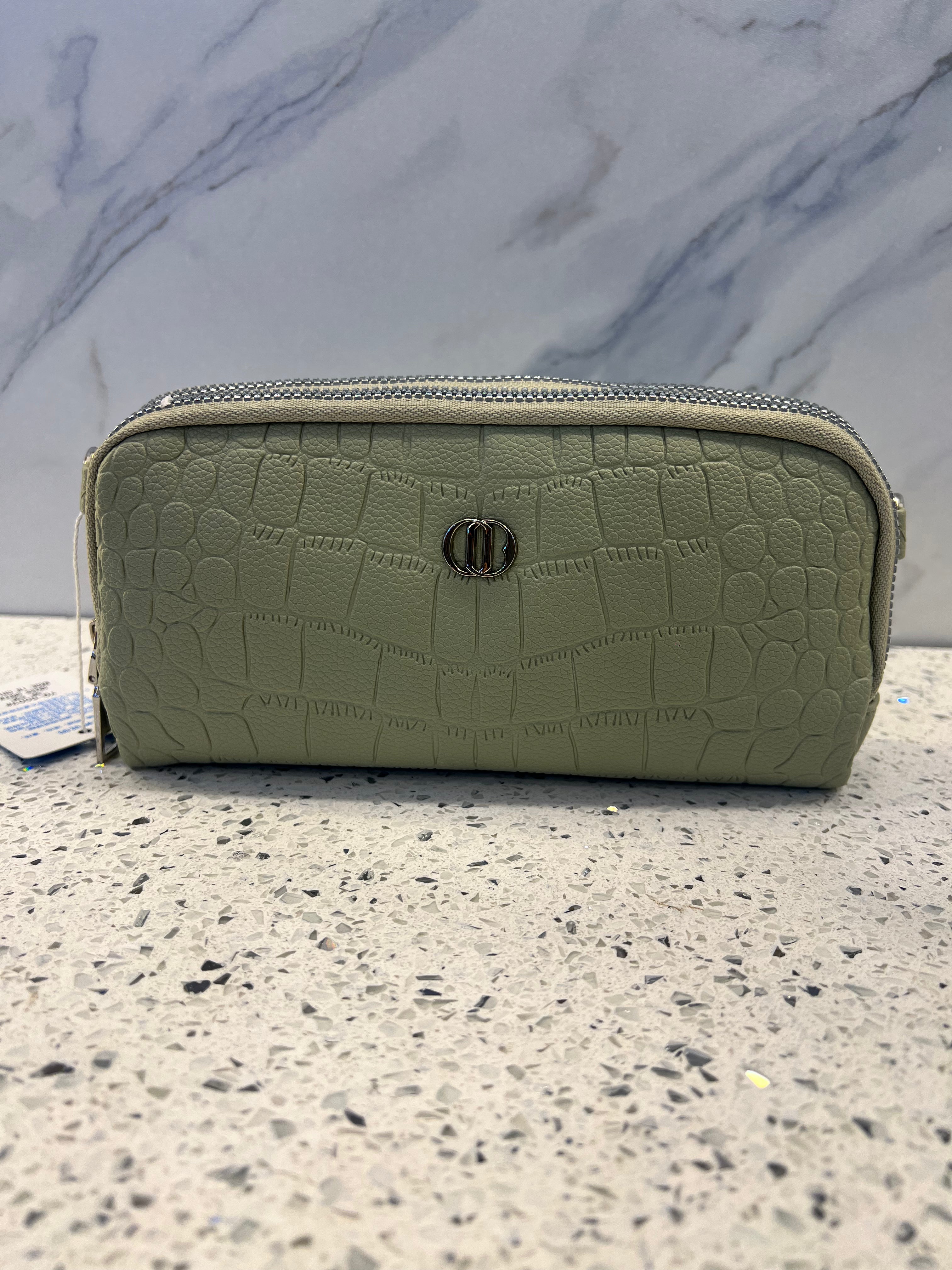 Croco Luxe Wallet-LB01