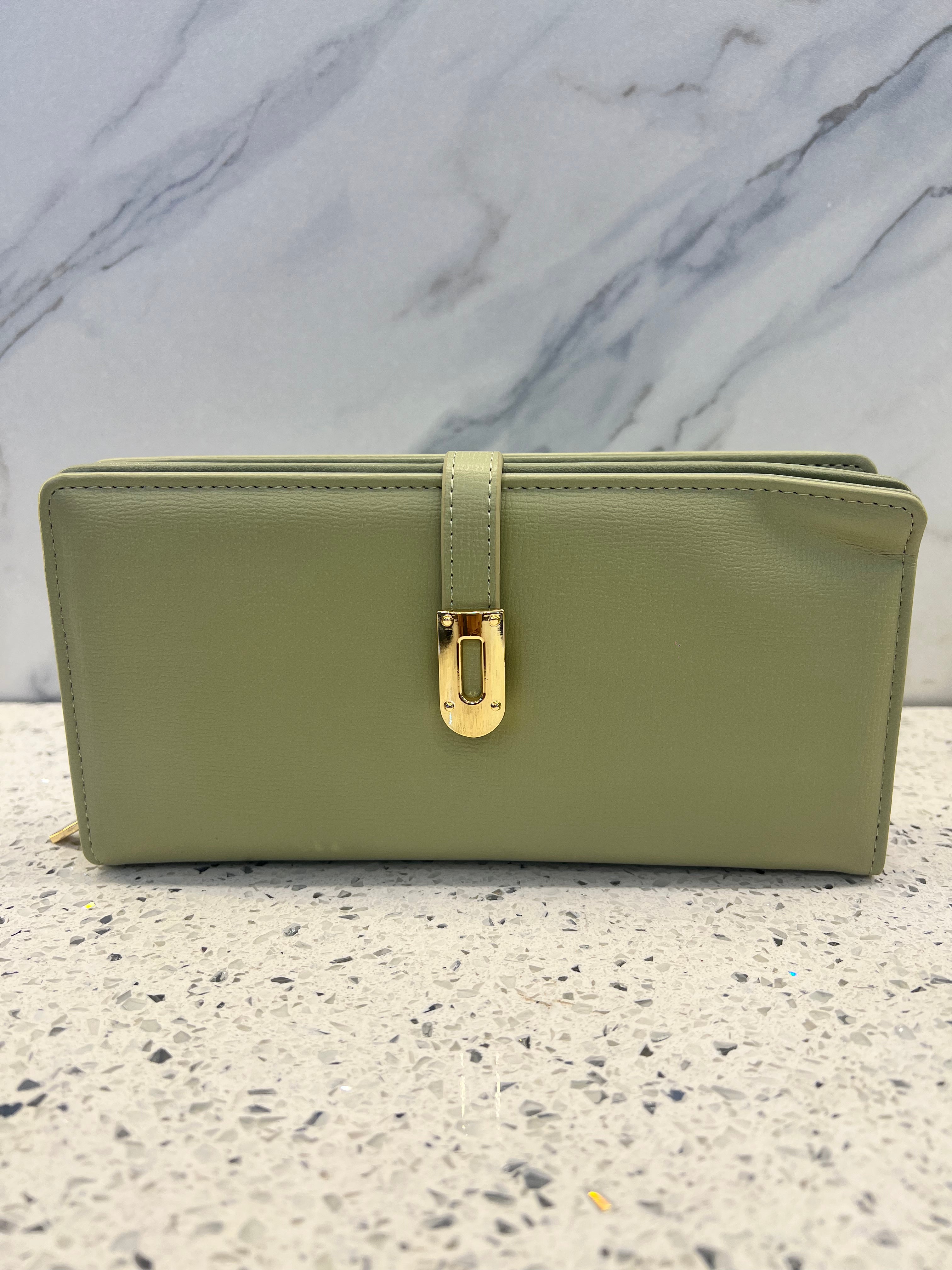Signature Flap Wallet-LB08