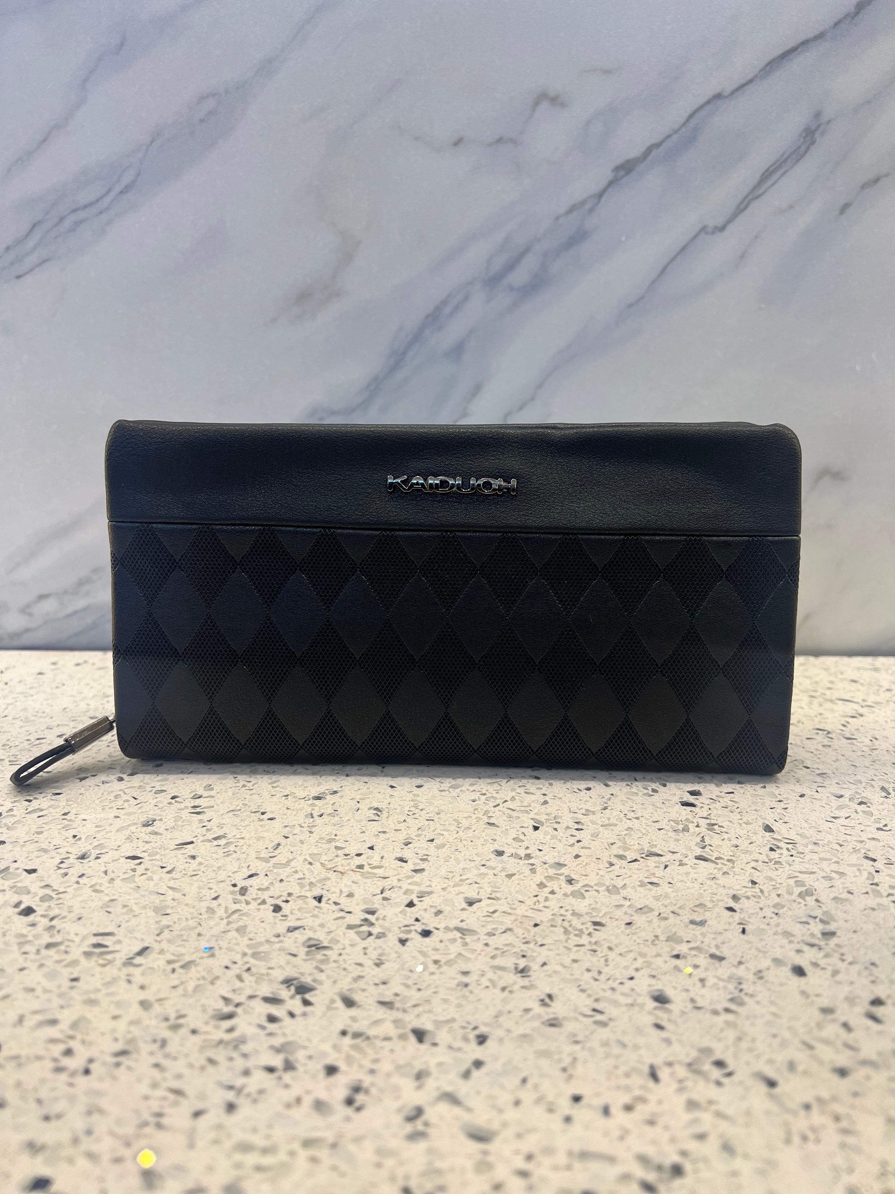 Signature Flap Wallet-LB10