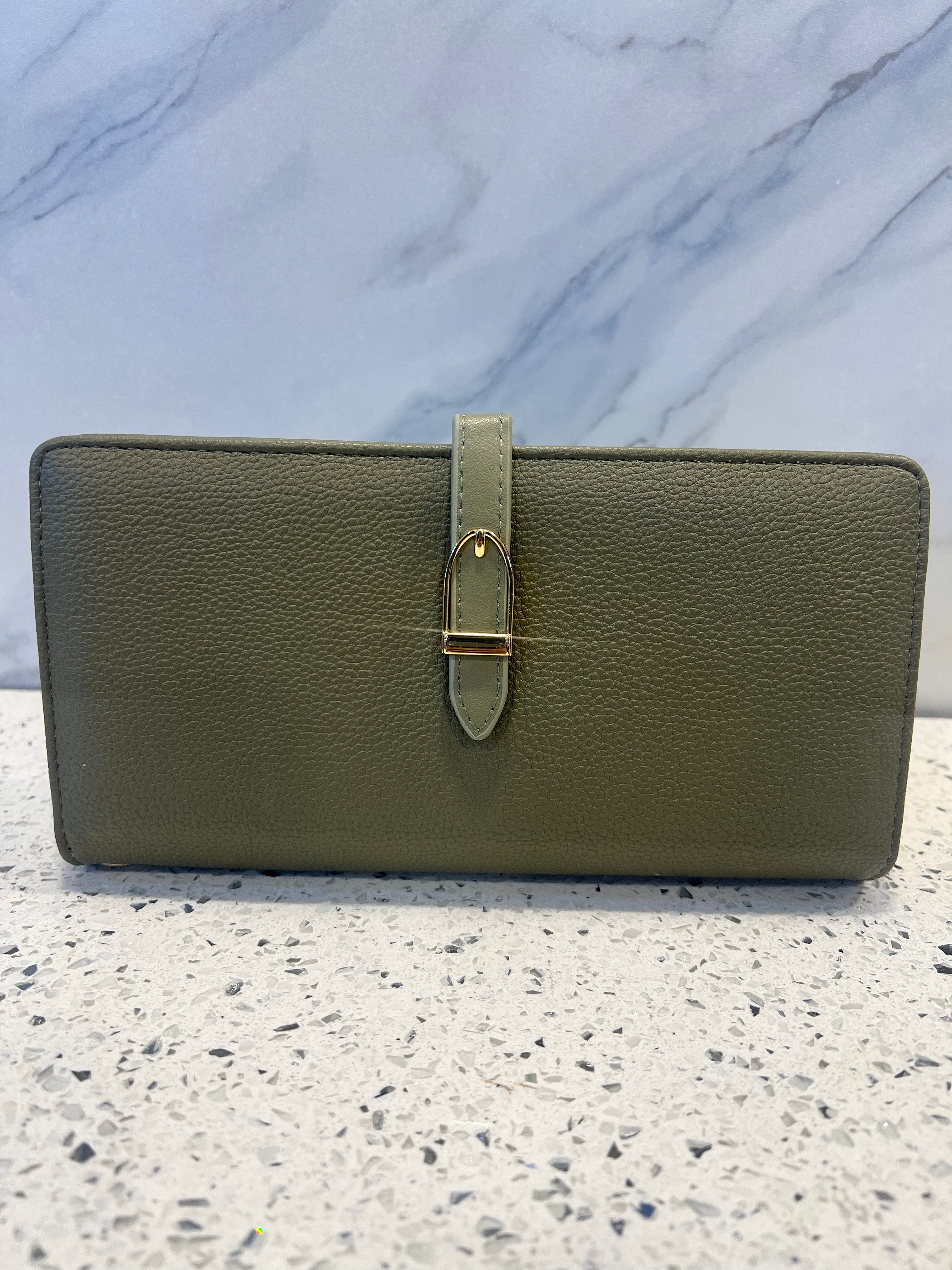 Signature Flap Wallet-LB11