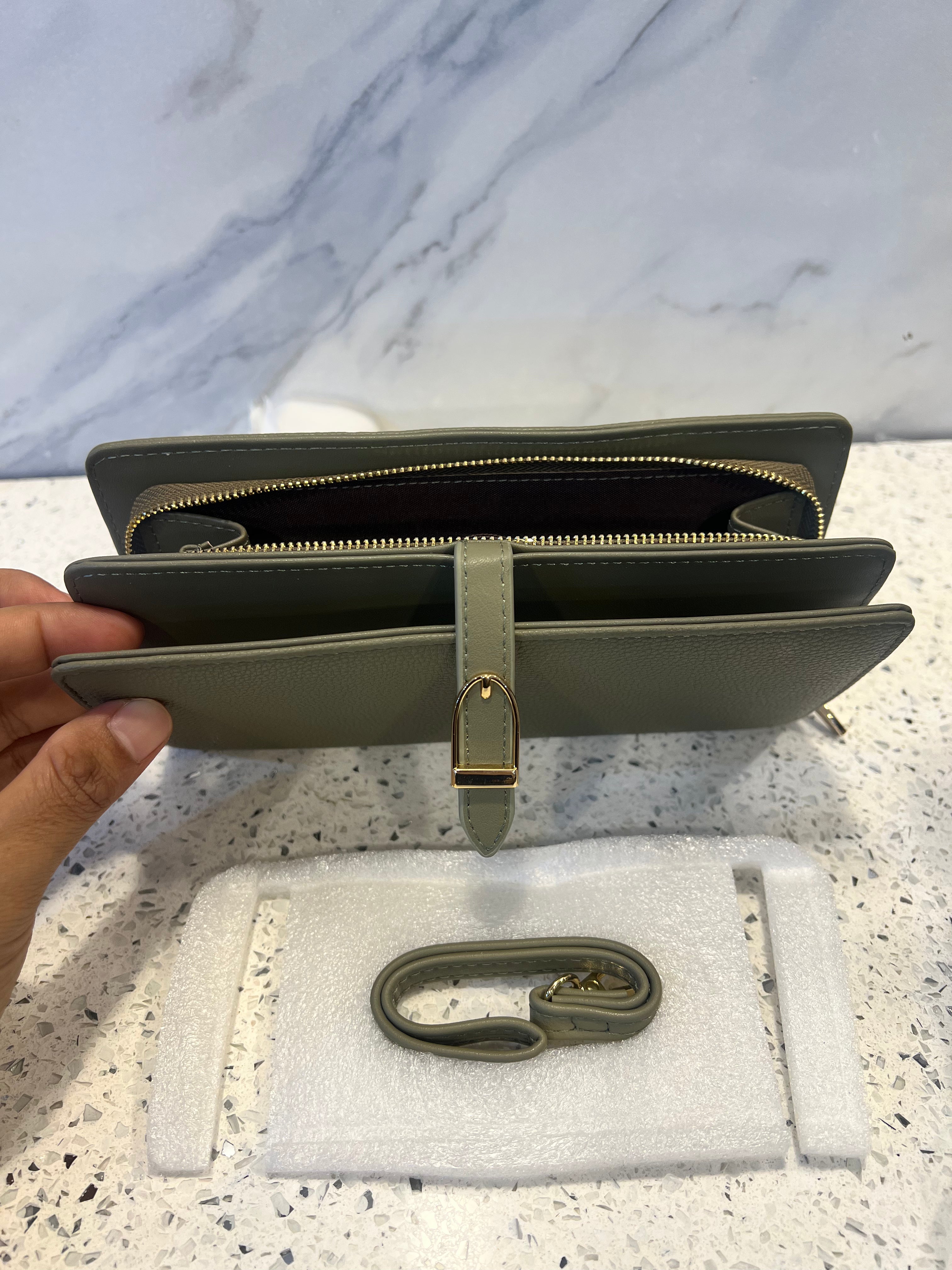 Signature Flap Wallet-LB11