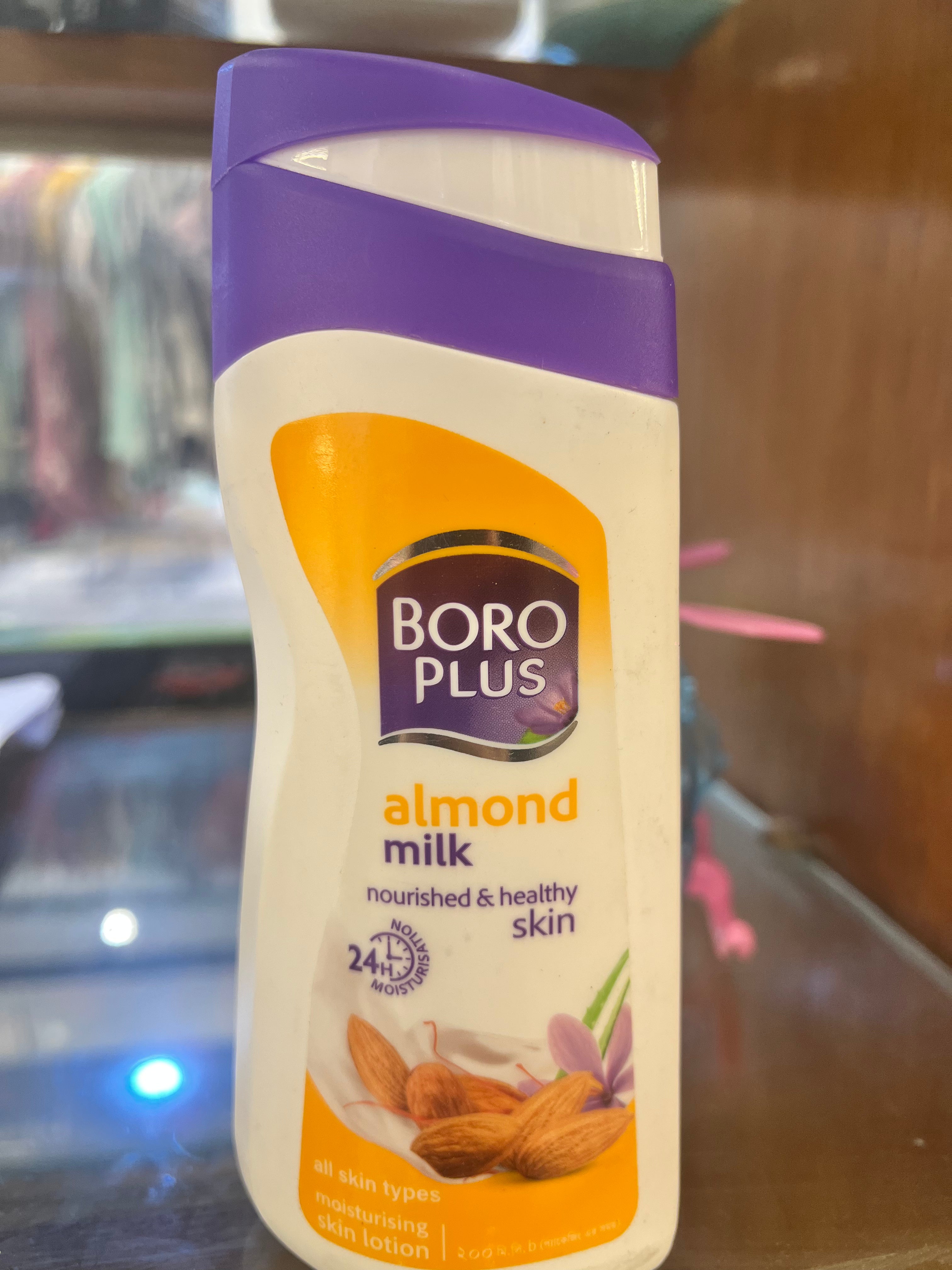 BoroPlus Moisturising Skin Lotion – Aloe Vera Milk Cream & Almond Milk