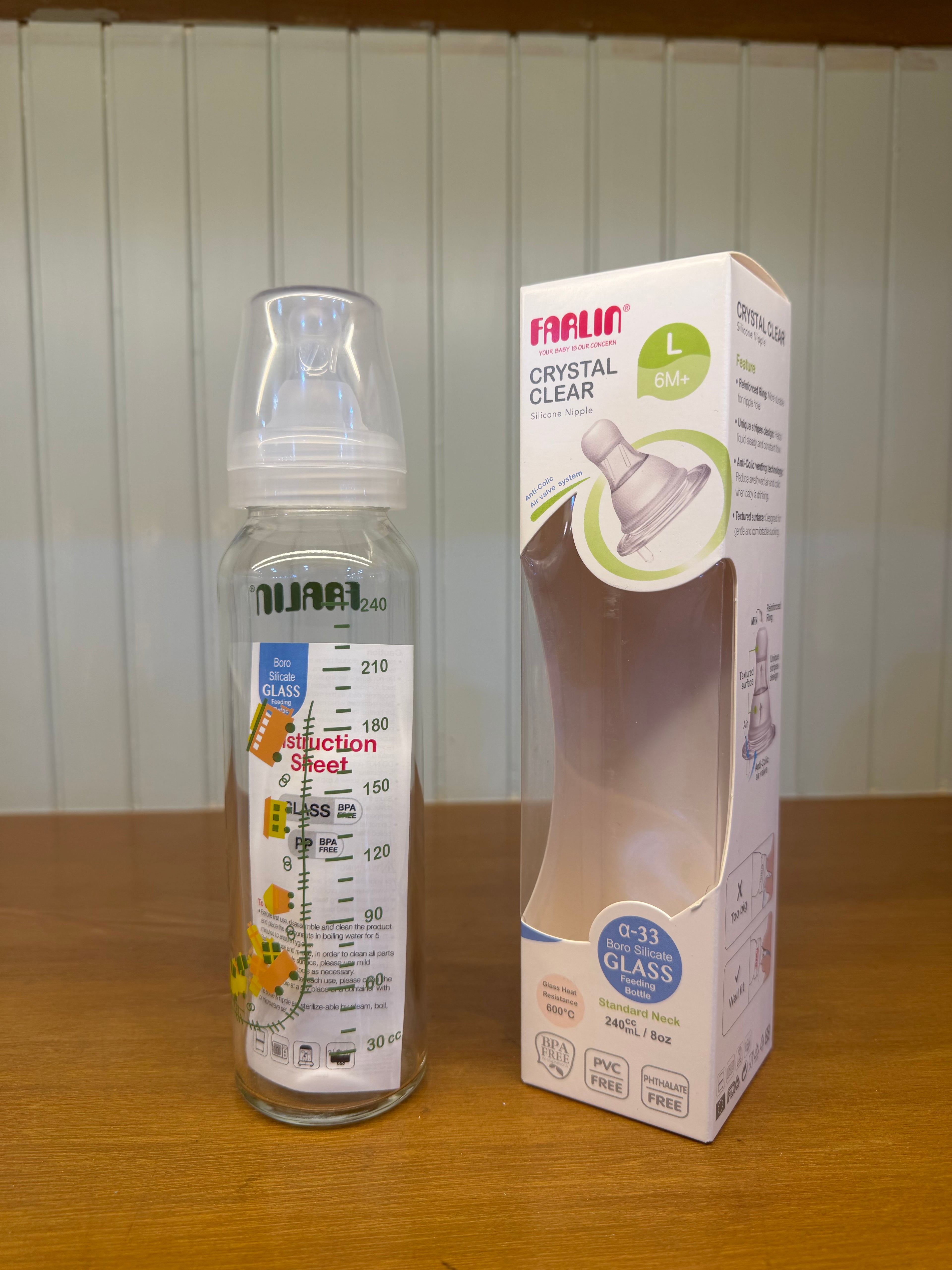 Farlin Glass Feeding Bottle 240ml/8oz -C1013
