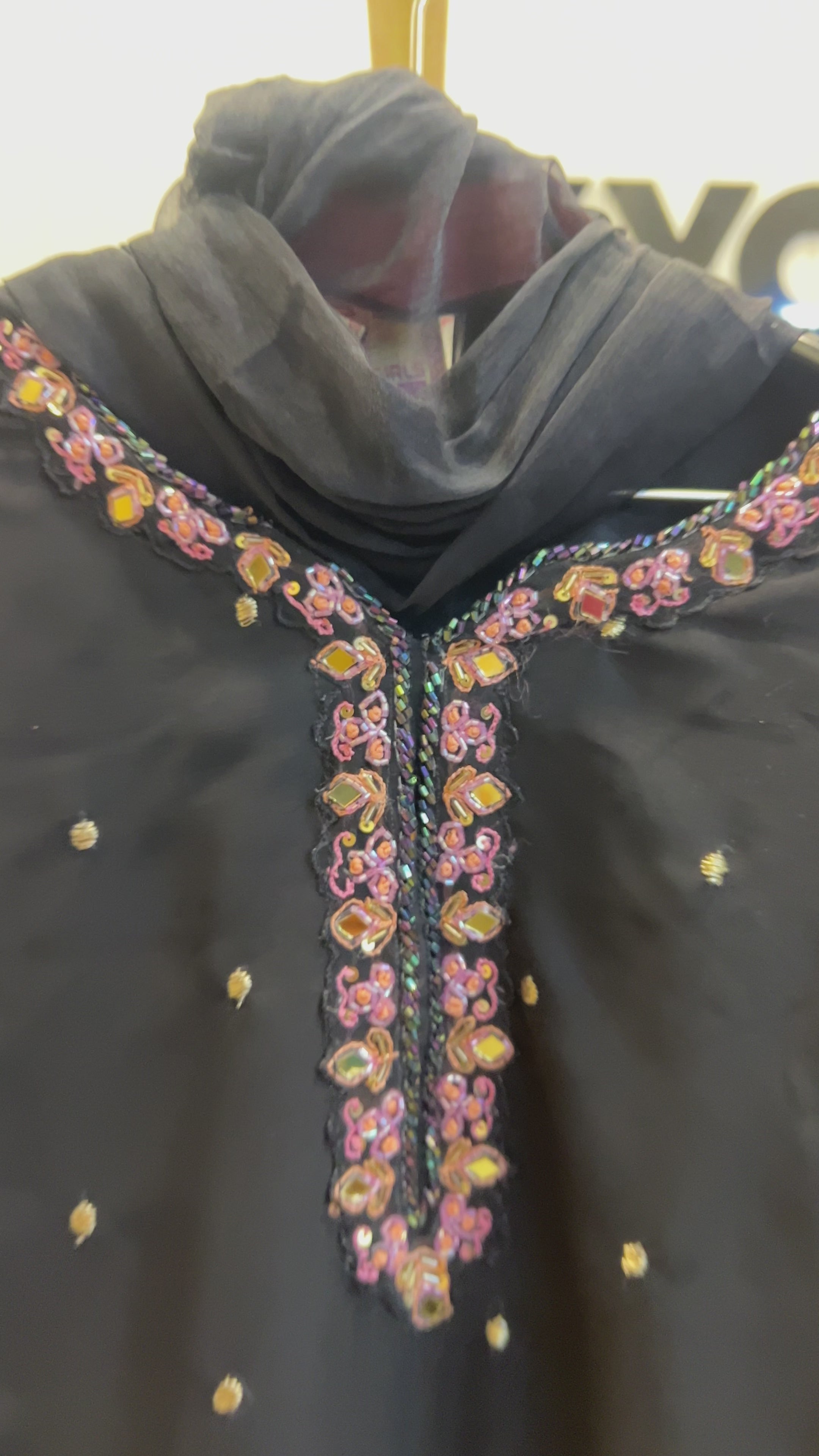 Girls Embroidered Kurta & Palazzo Set 044