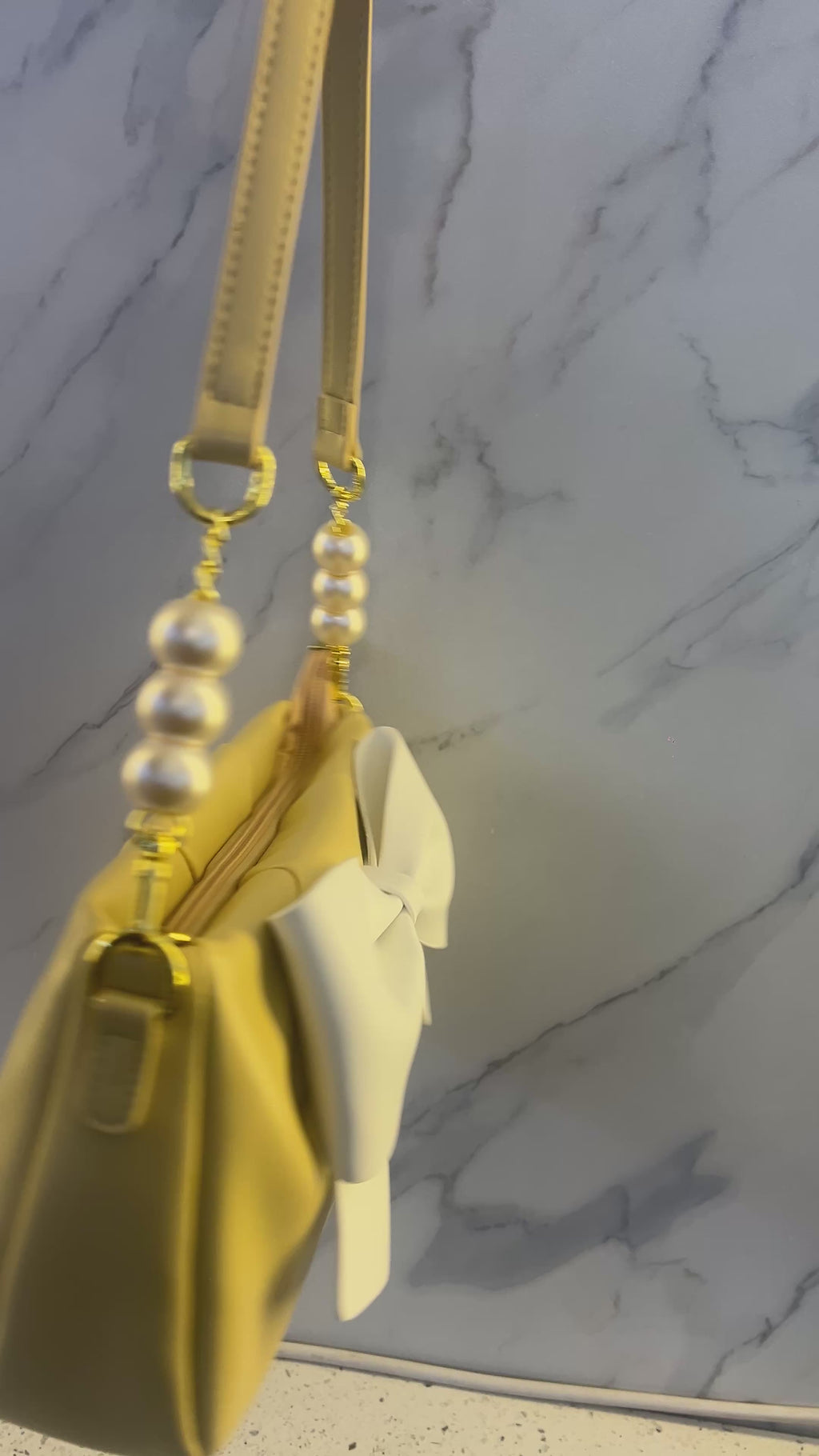 Premium Bow Pearl Shoulder Bag – LB48