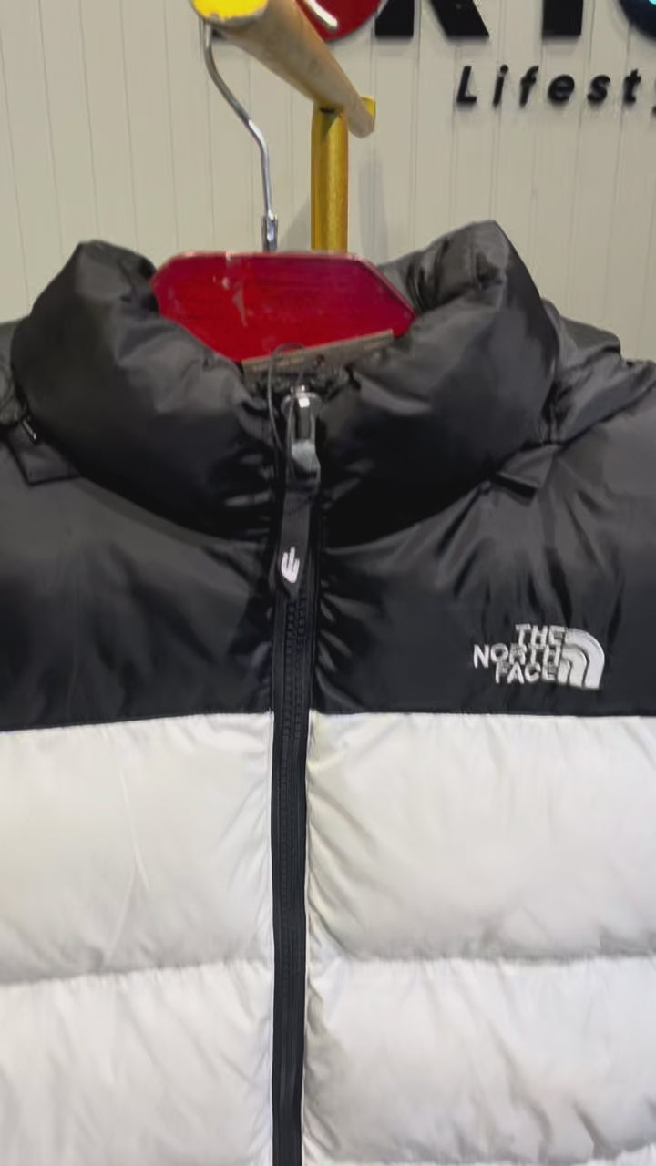 TNF Puffer Vest – White