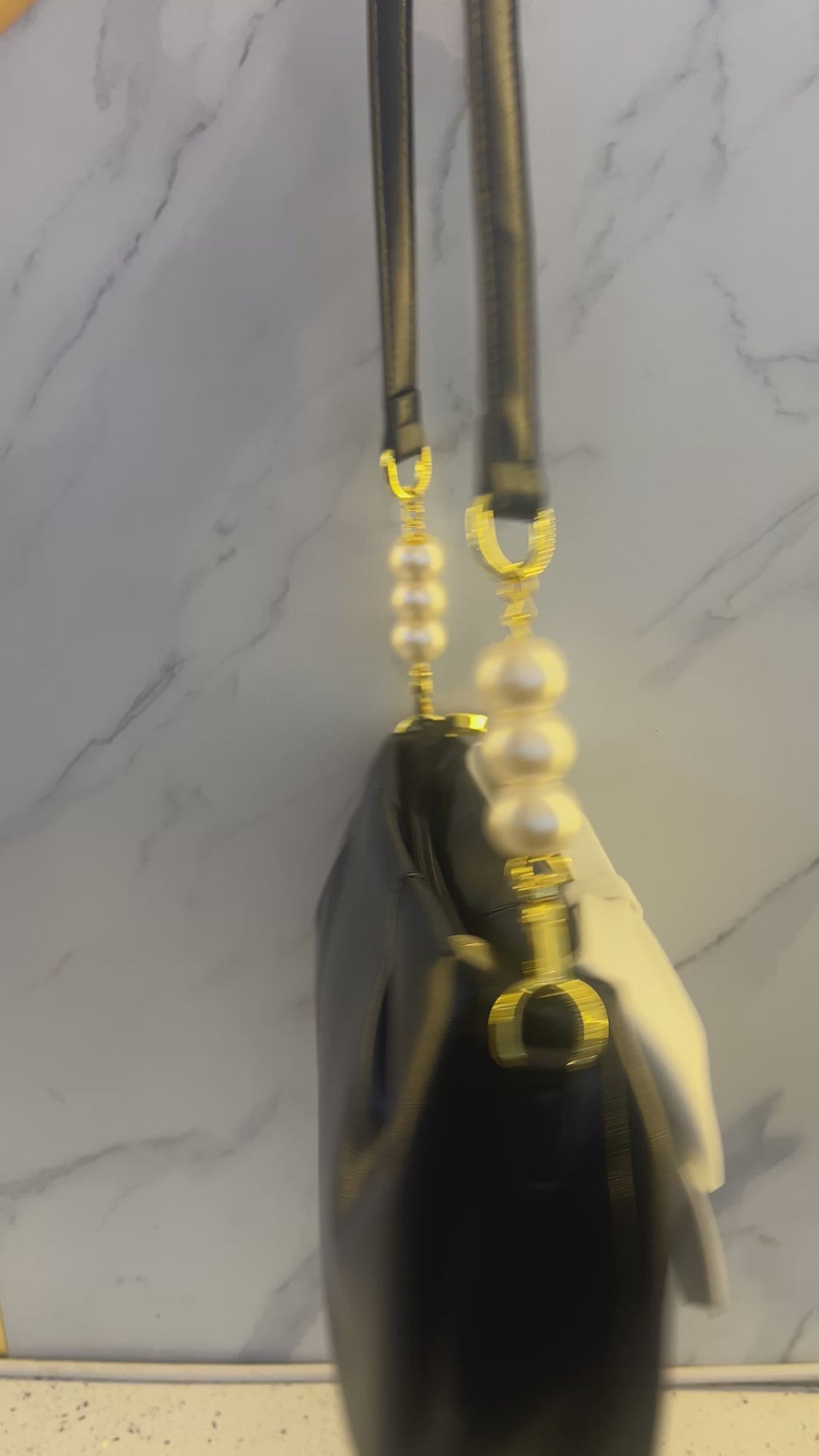 Premium Bow Pearl Shoulder Bag – LB48
