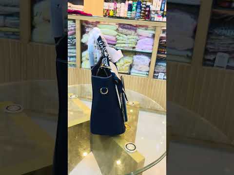 Signature Elegance Tote-LB27