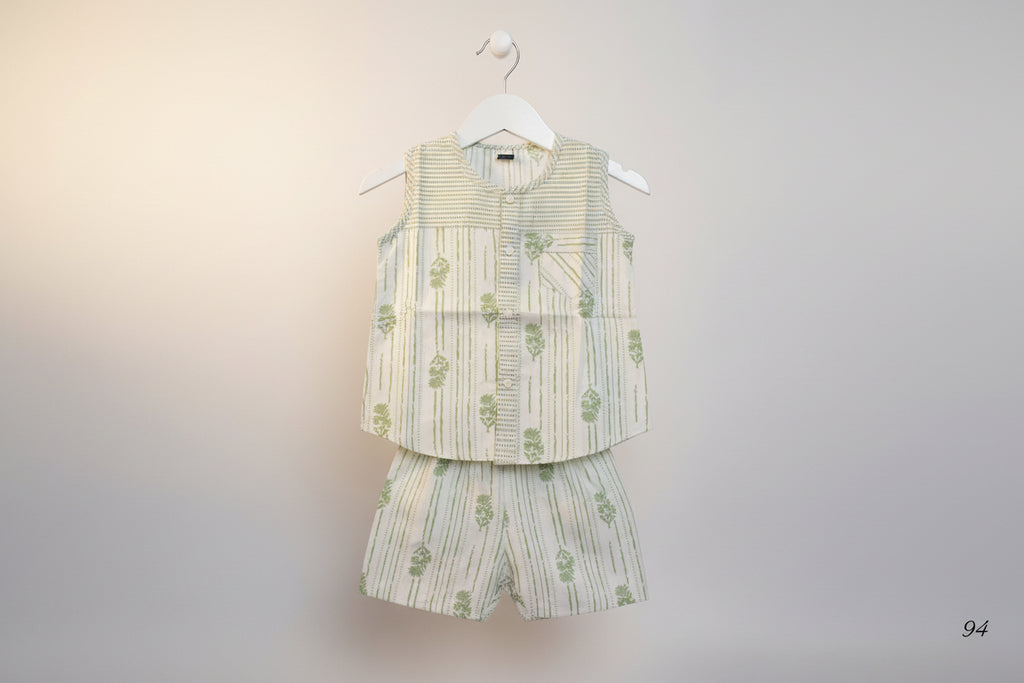 Kids Sleeveless Printed Kurta Set with Elastic Waist Pajama 94
