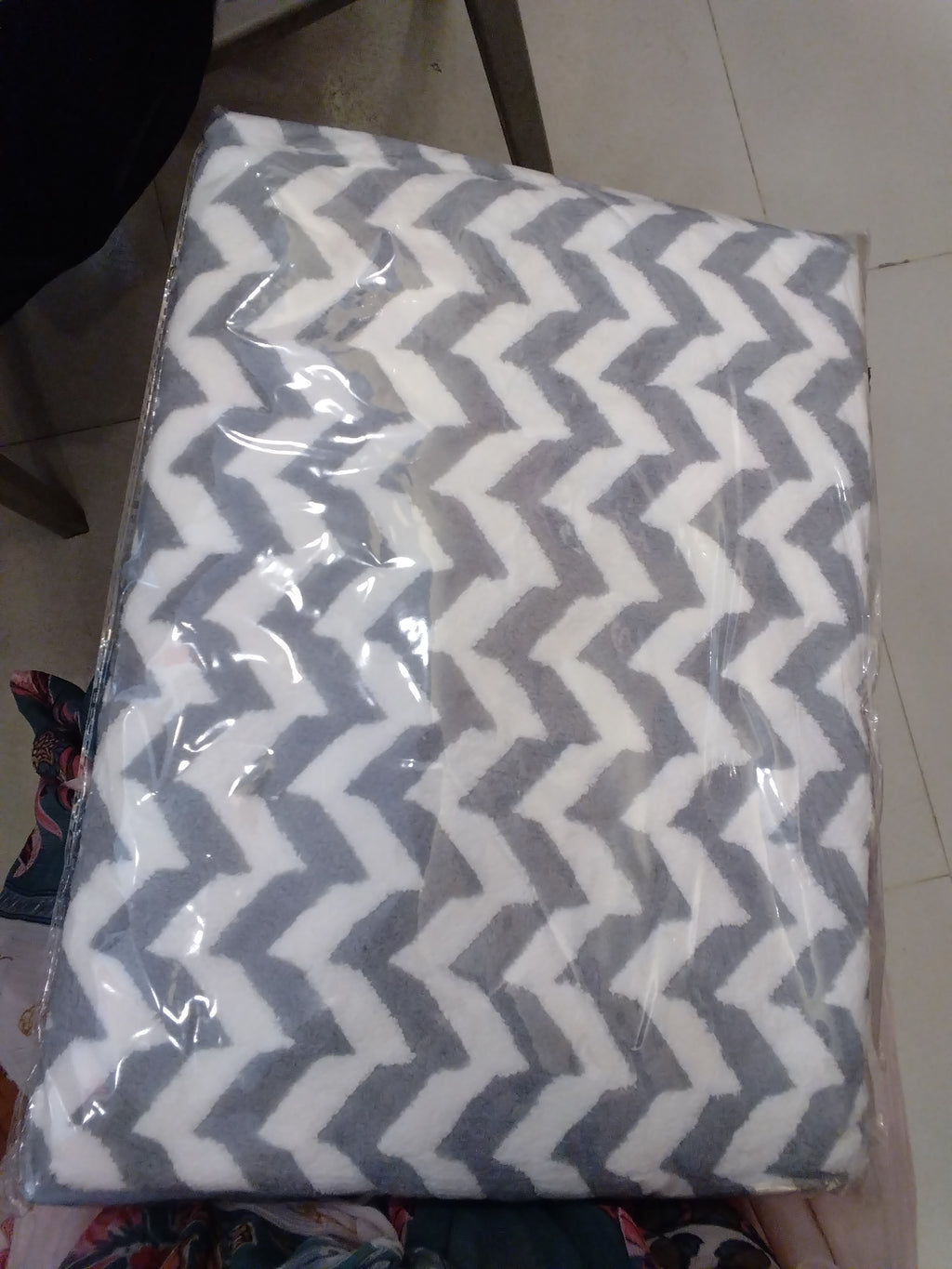 Chevron Pattern Plush Fleece Blanket 097