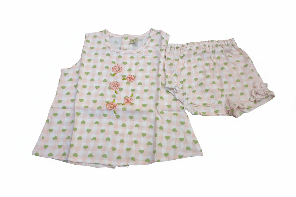 Baby Girl Embroidered Sleeveless Top & Shorts Set – Heart Print Cotton Outfit 106