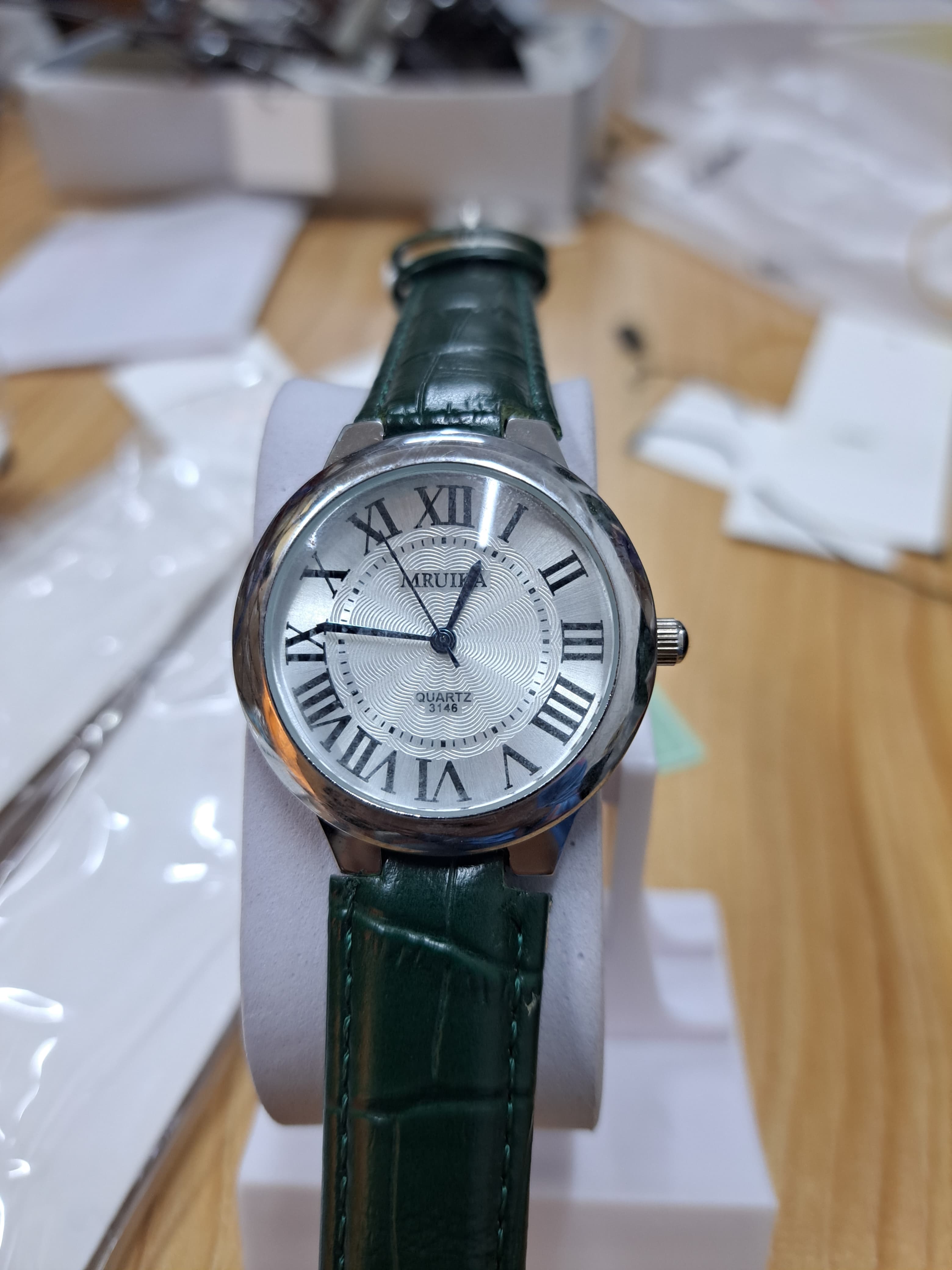 LW 115 MRUIKA Classic Roman Dial Ladies Watch