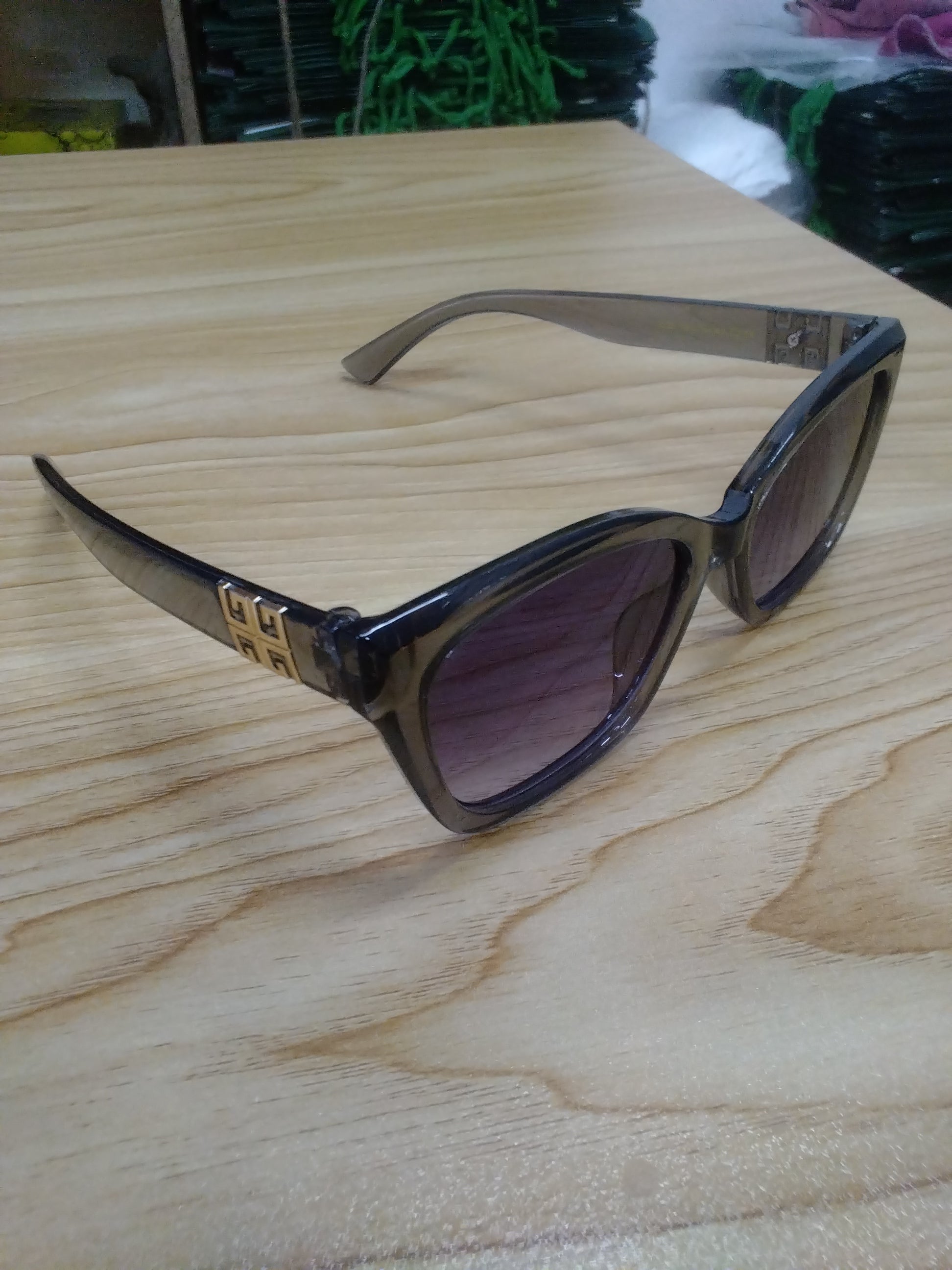 Elegant Gradient Lens Fashion Sunglasses 1625