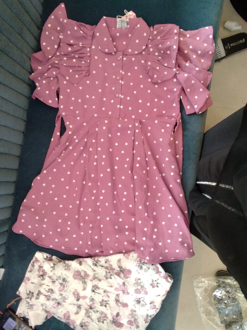 Baby Girls Heart Print Top & Floral Bottom 2-Piece Set..151.