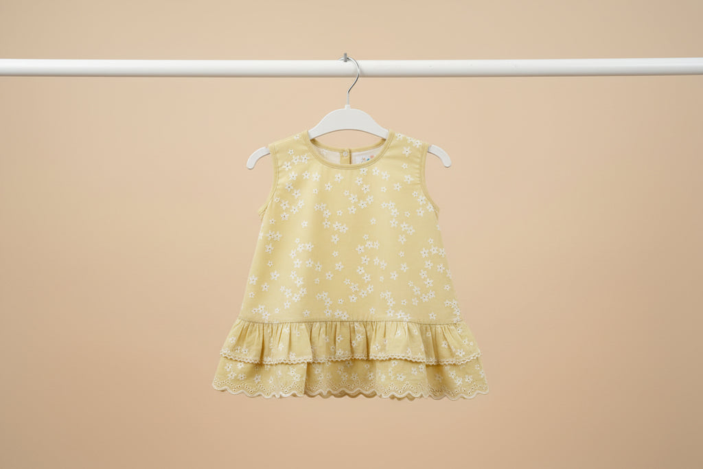 Girls Floral Ruffle Cotton Top & White Shorts Set-103