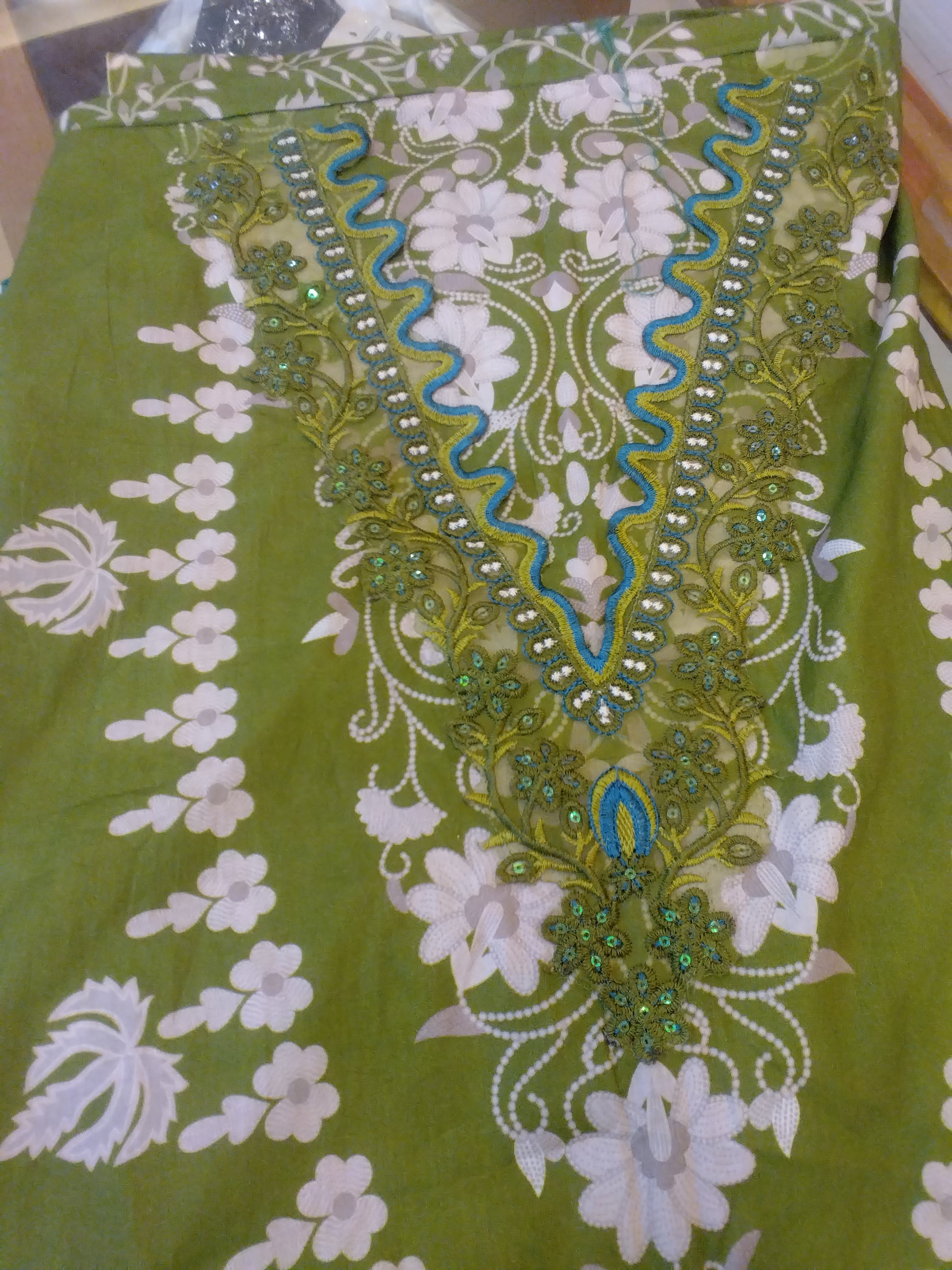 Luxury Digital Printed Lawn Unstitched Three Piece Set -C554