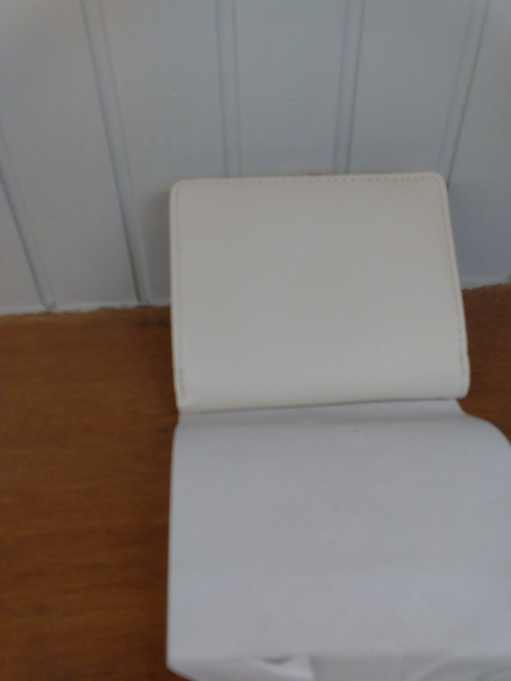 Classic White Mini Wallet for Women