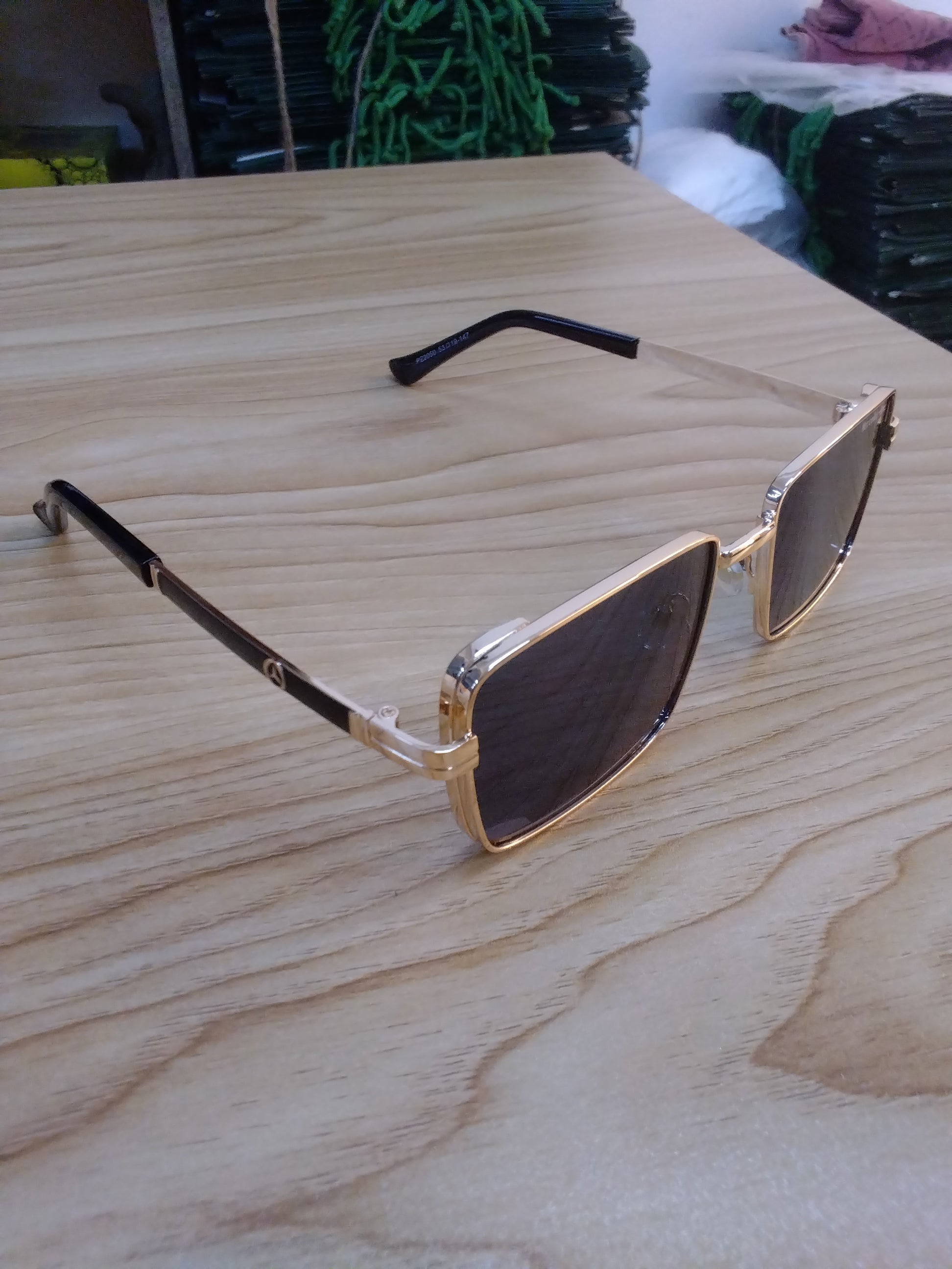 Classic Matte Square Frame Sunglasses 1611