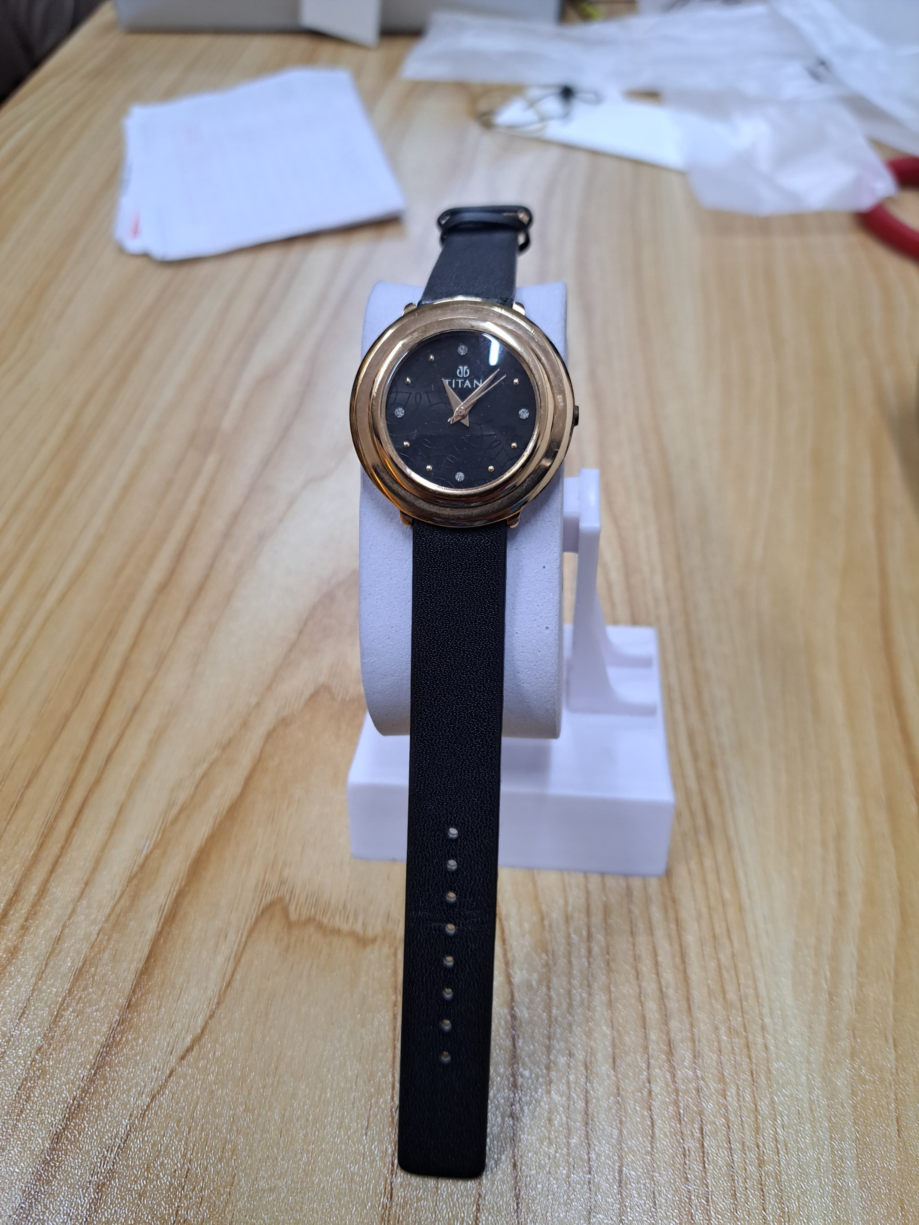 LW 110 Titan Elegant Rose Gold Ladies Leather Strap Watch